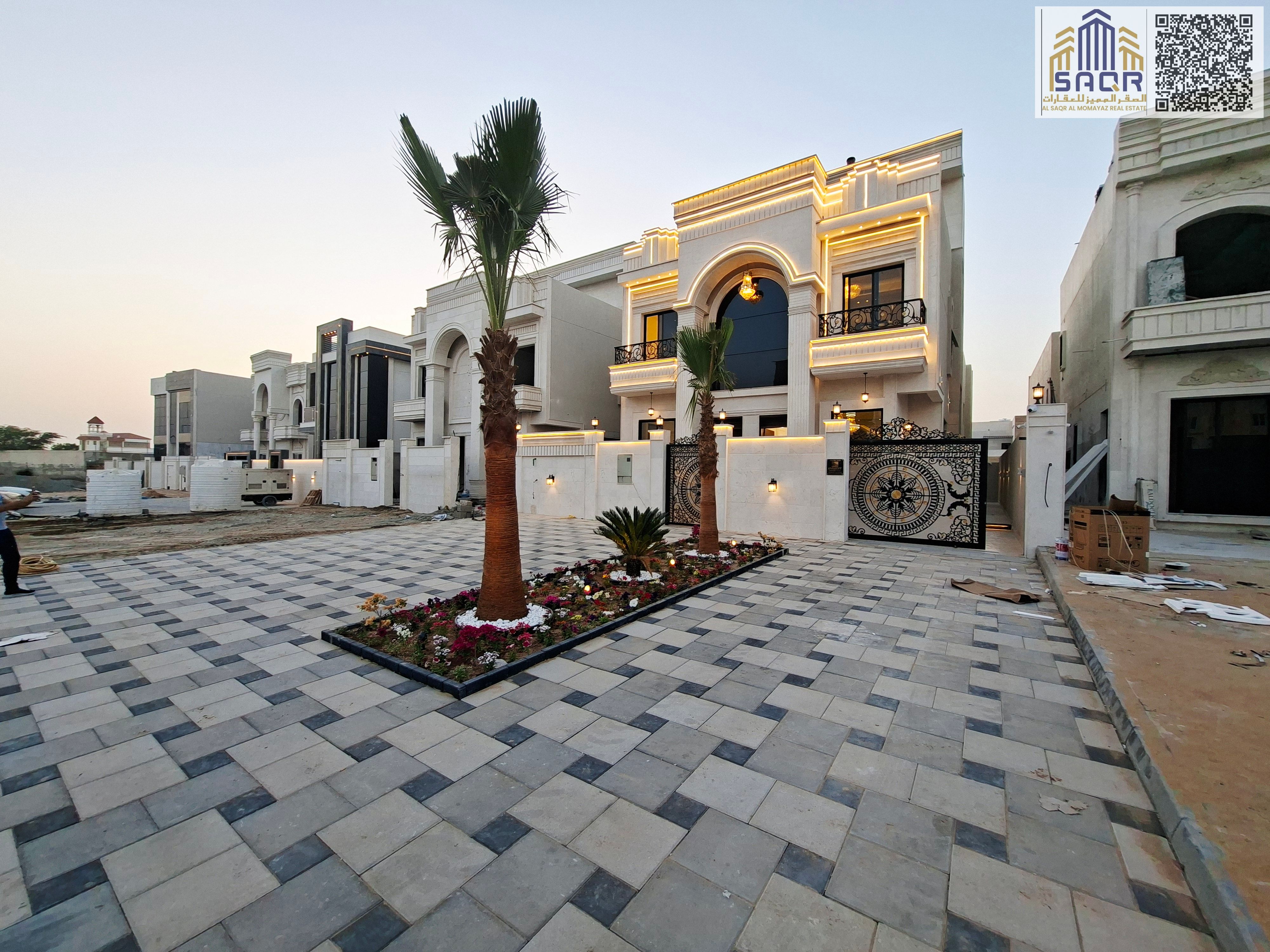 Deluxe Classic Villa, freehold ownership for all nationalities, two floors and a roof, no annual fees.