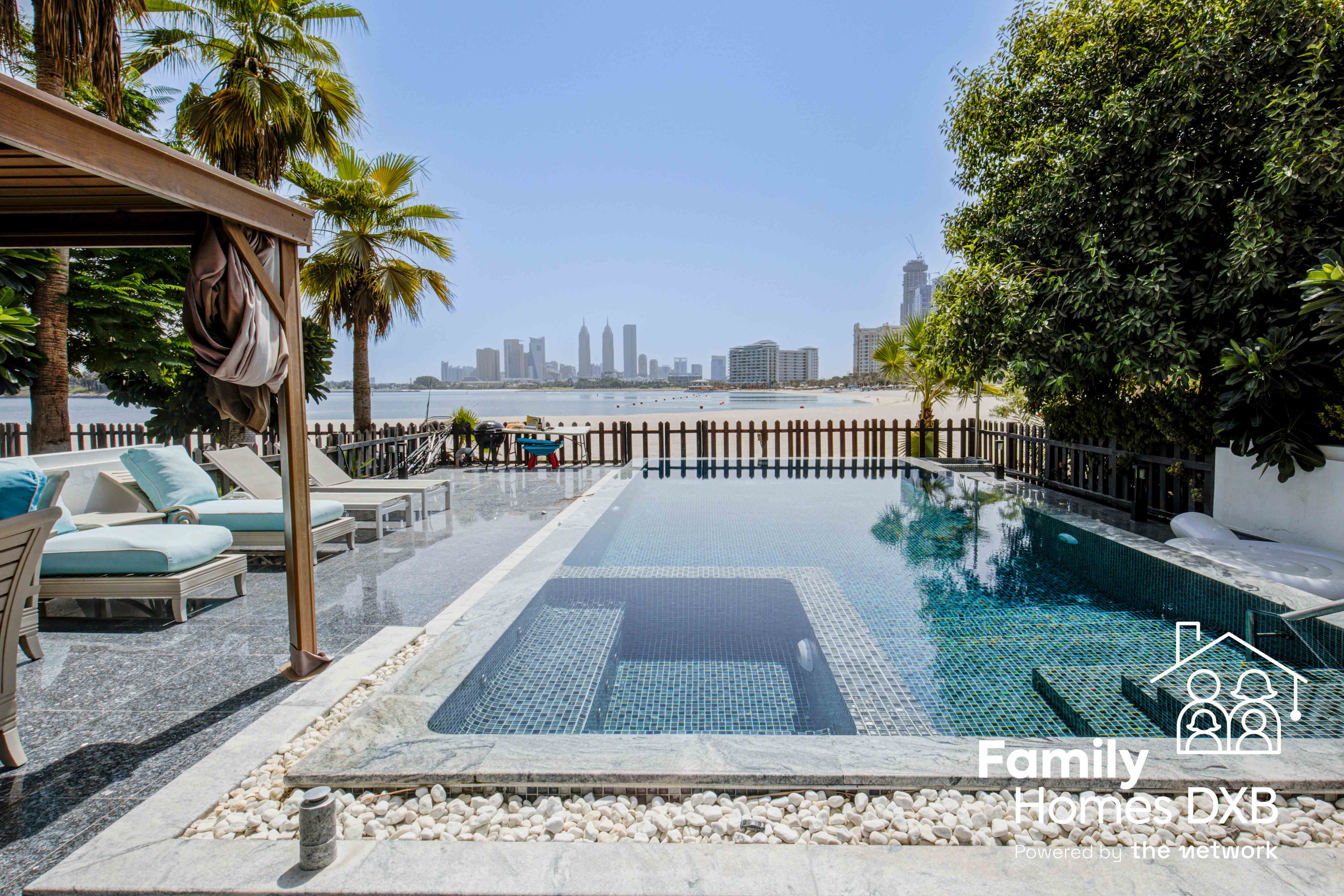 Renovated | Private beach access | Vacant