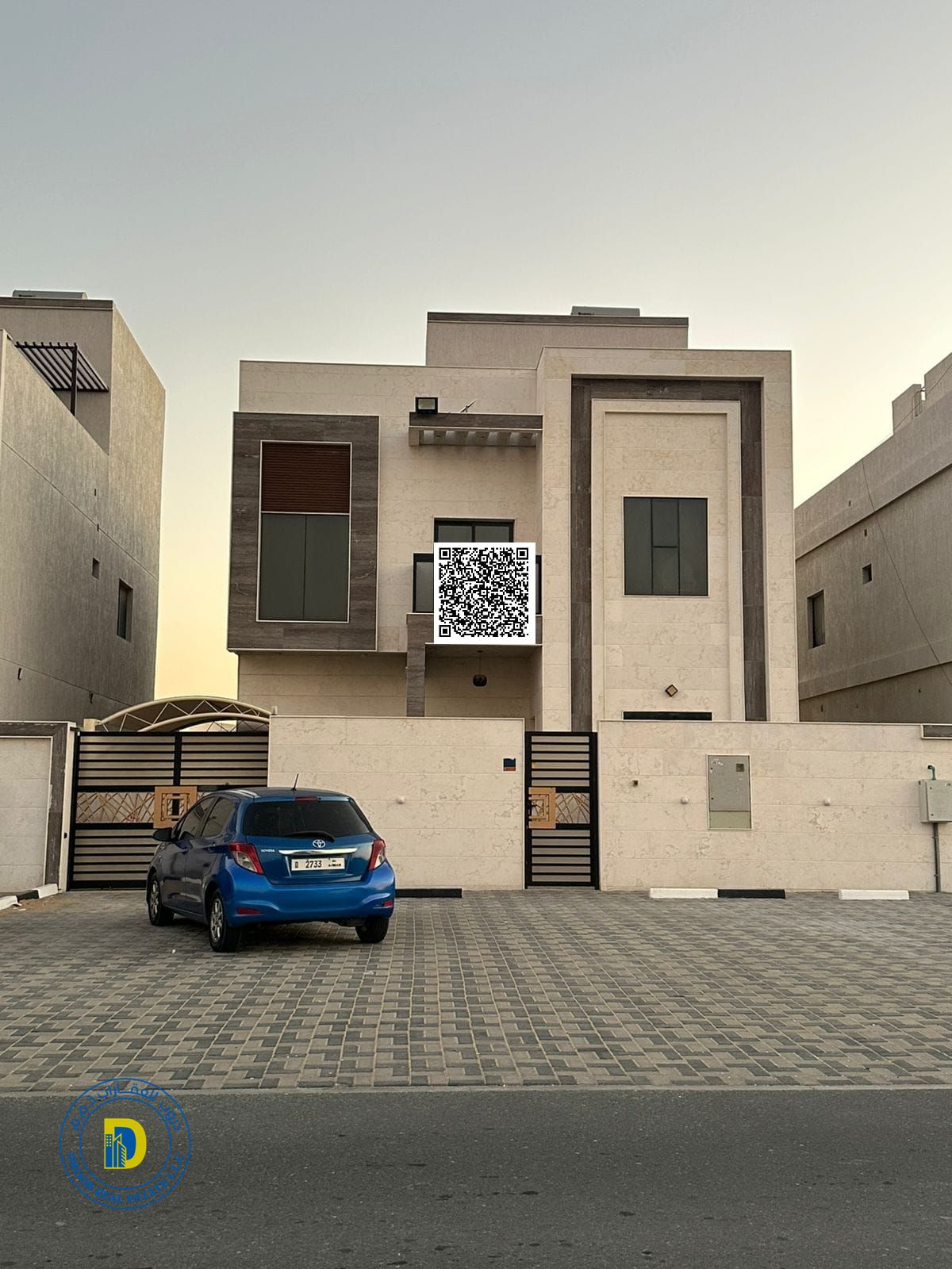 For rent: Prime location in Al Zahia, luxury villa with 6 bedrooms and a roof terrace, on a main street.