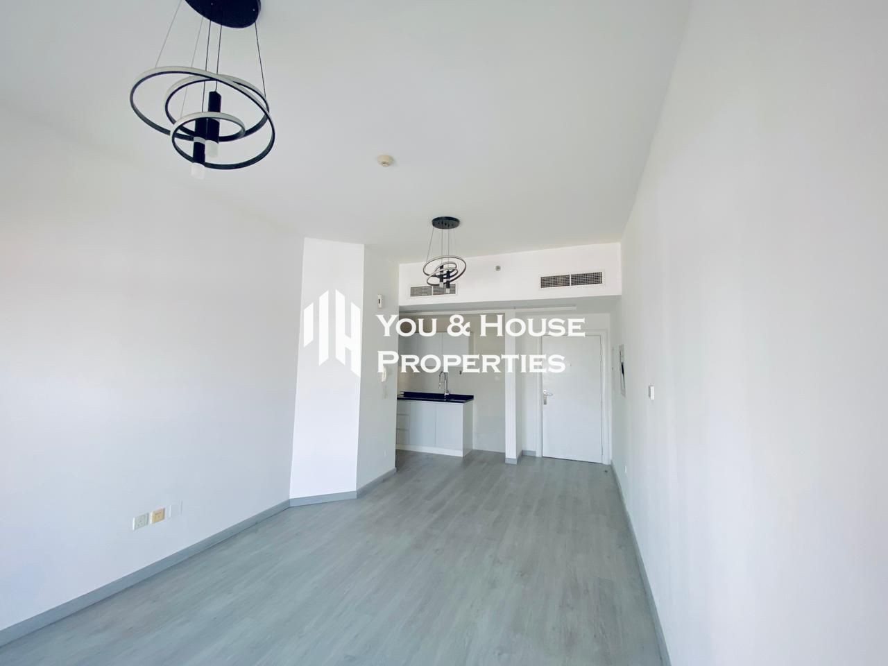 Cozy & Bright 1 Bed For Rent I Luxury Living | Great Value