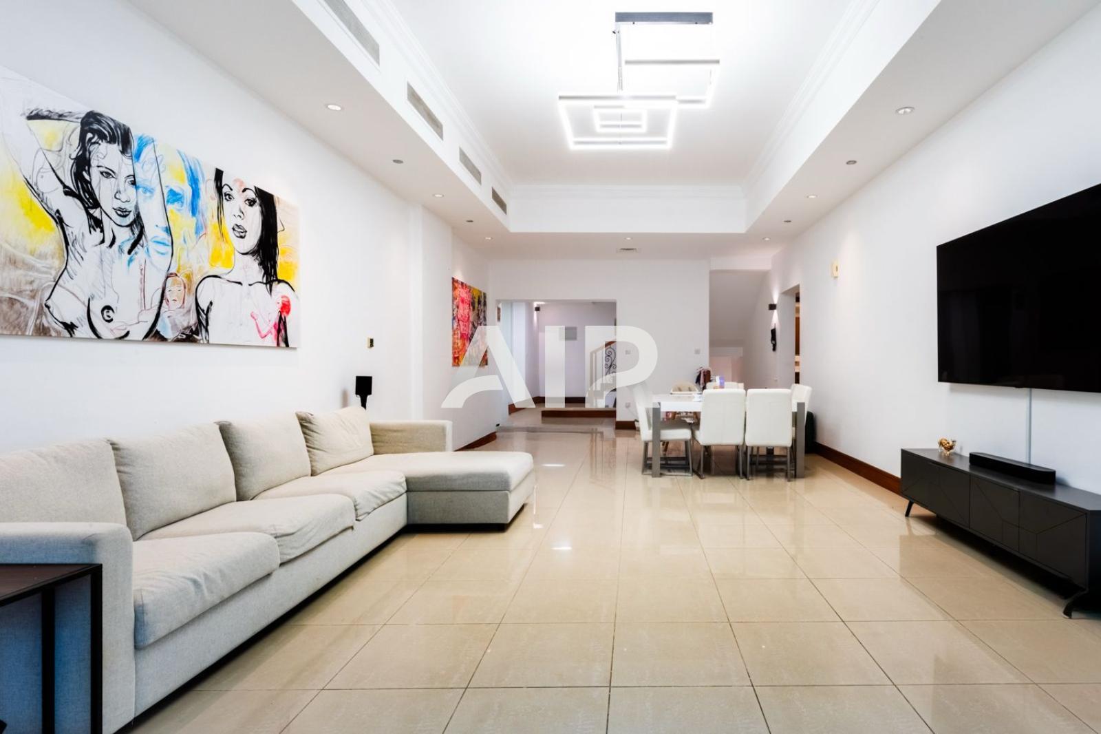 Luxury Living | Spacious | Townhouse