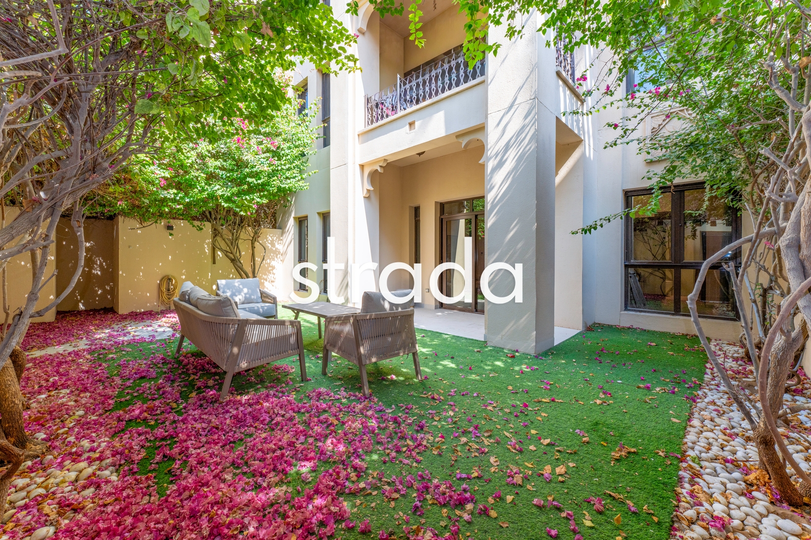Garden Home | Upgraded | Vacant