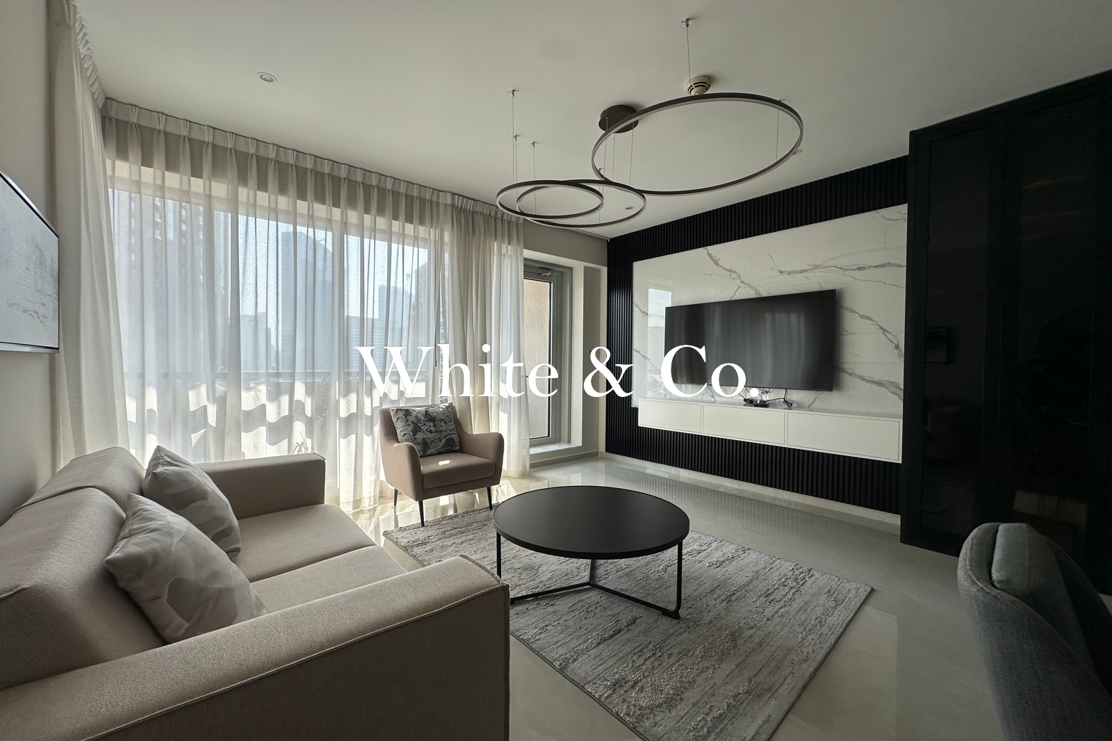 Upgraded 1 Bed | Modern | Boulevard View