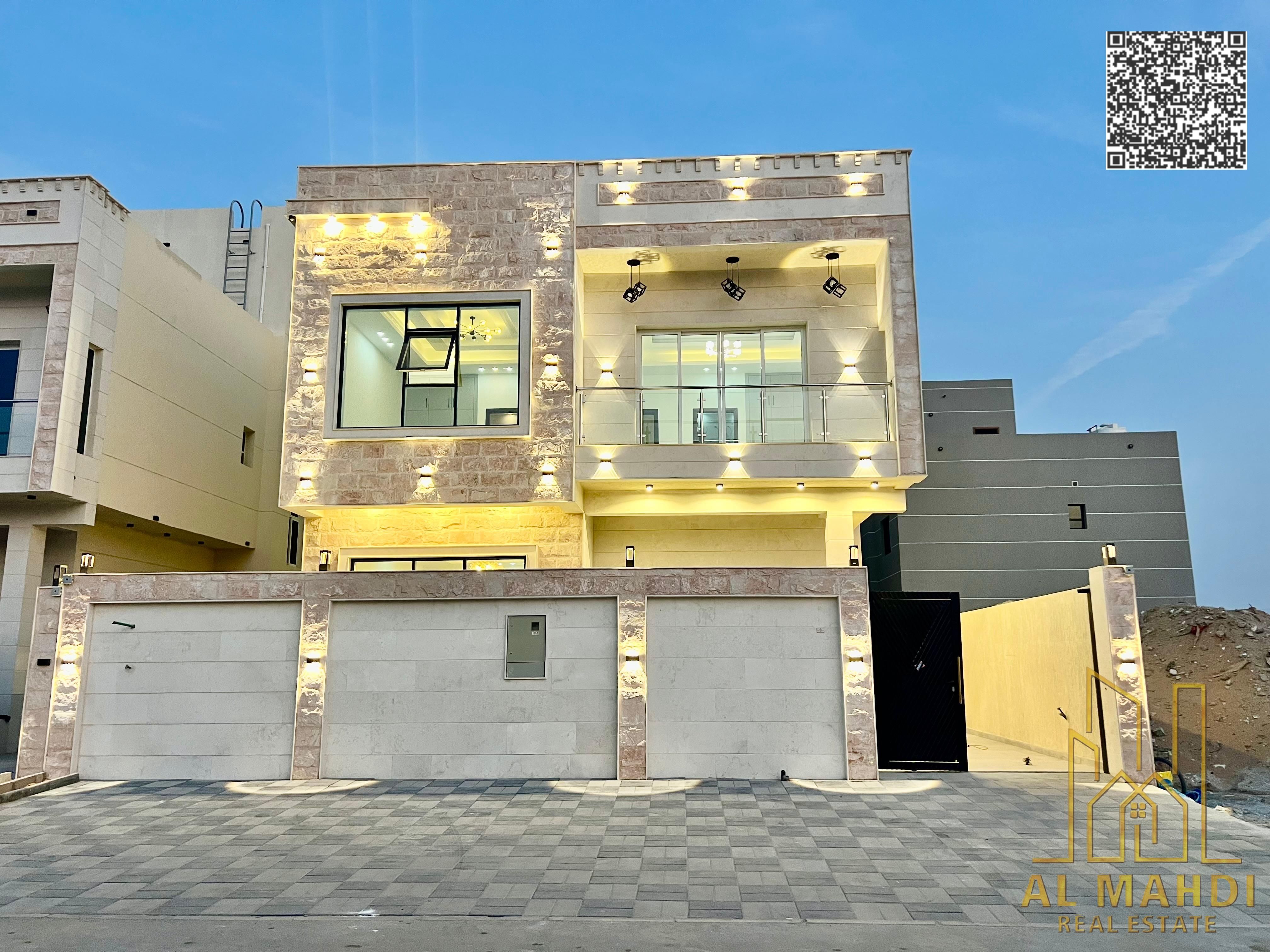 Villa at a bargain price including registration and ownership fees, two floors and a roof on the main street, ready to live in the most prestigious ar