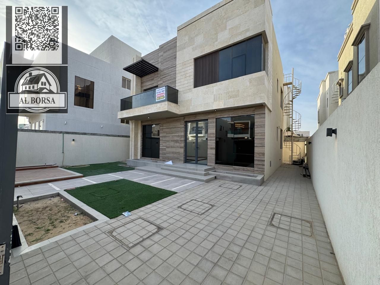 Villa for sale in Al Zahia on the service road | 3 bedrooms + large living room and maid's room | Includes electricity, water and air conditioning