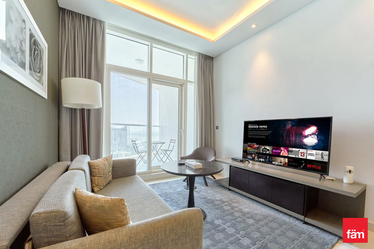 Elegant 1BR with Stunning Canal View | DAMAC Prive