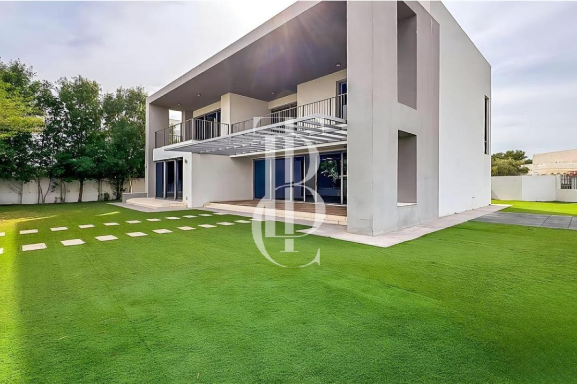 Ready to Move | Corner Plot | 5 Bedrooms | Sidra 1