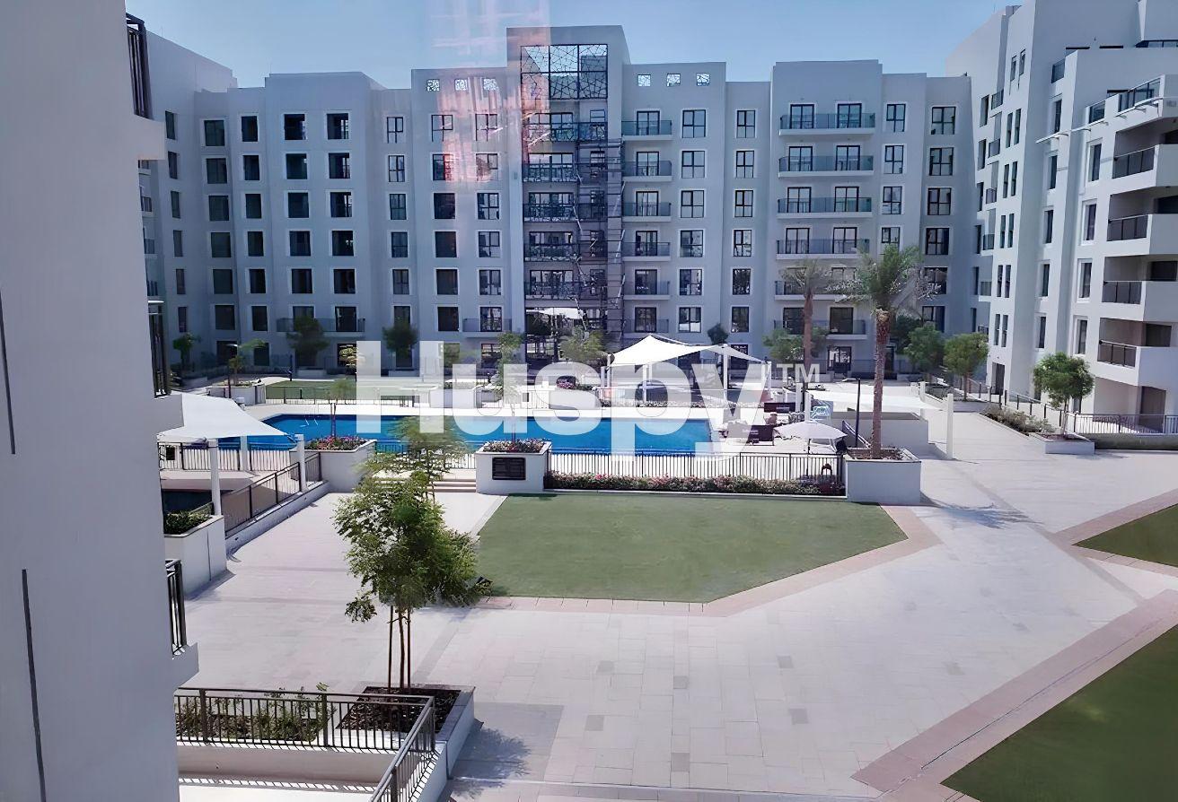 Corner Unit | Pool View | Vacant on Transfer
