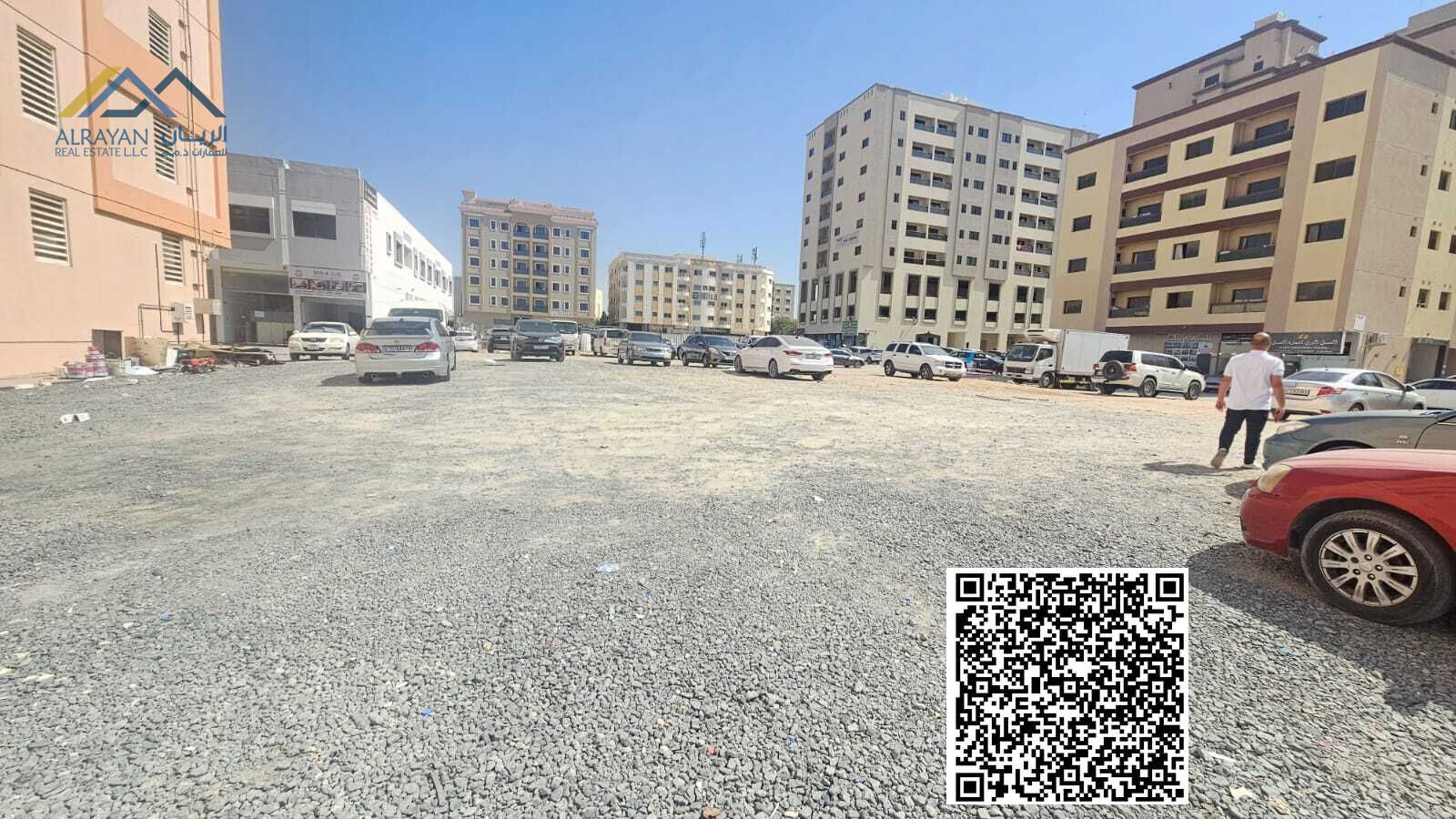 Corner plot on two streets, freehold, open to all nationalities, residential/commercial, close to all services and near the mosque.