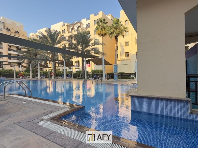 Modern 2BR Apartment Large Layout Vacant Now