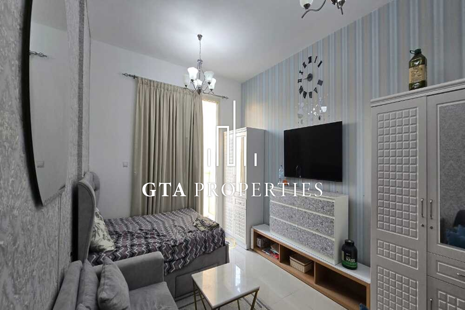 VACANT | FURNISHED | 4 CHEQUES