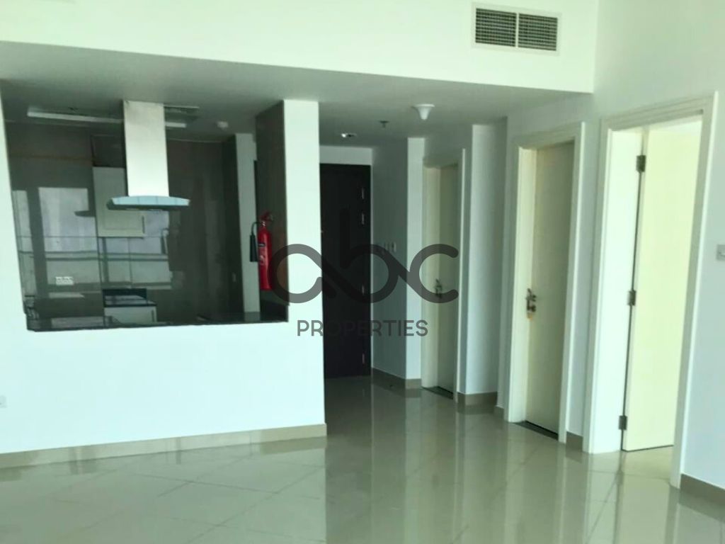 Spacious 1BR | Vacant | Prime Ocean View