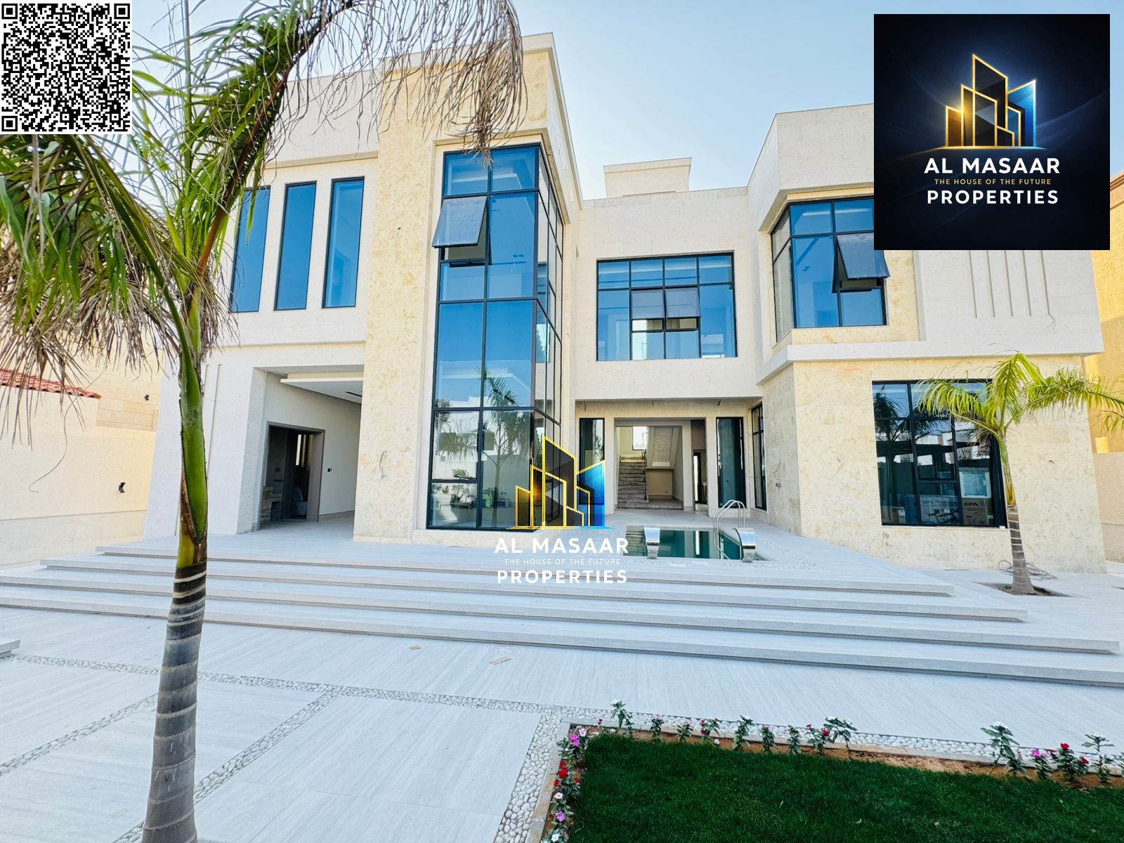 Large villa with excellent design and private swimming pool. Price includes electricity, water, and air conditioning. Freehold ownership for all natio