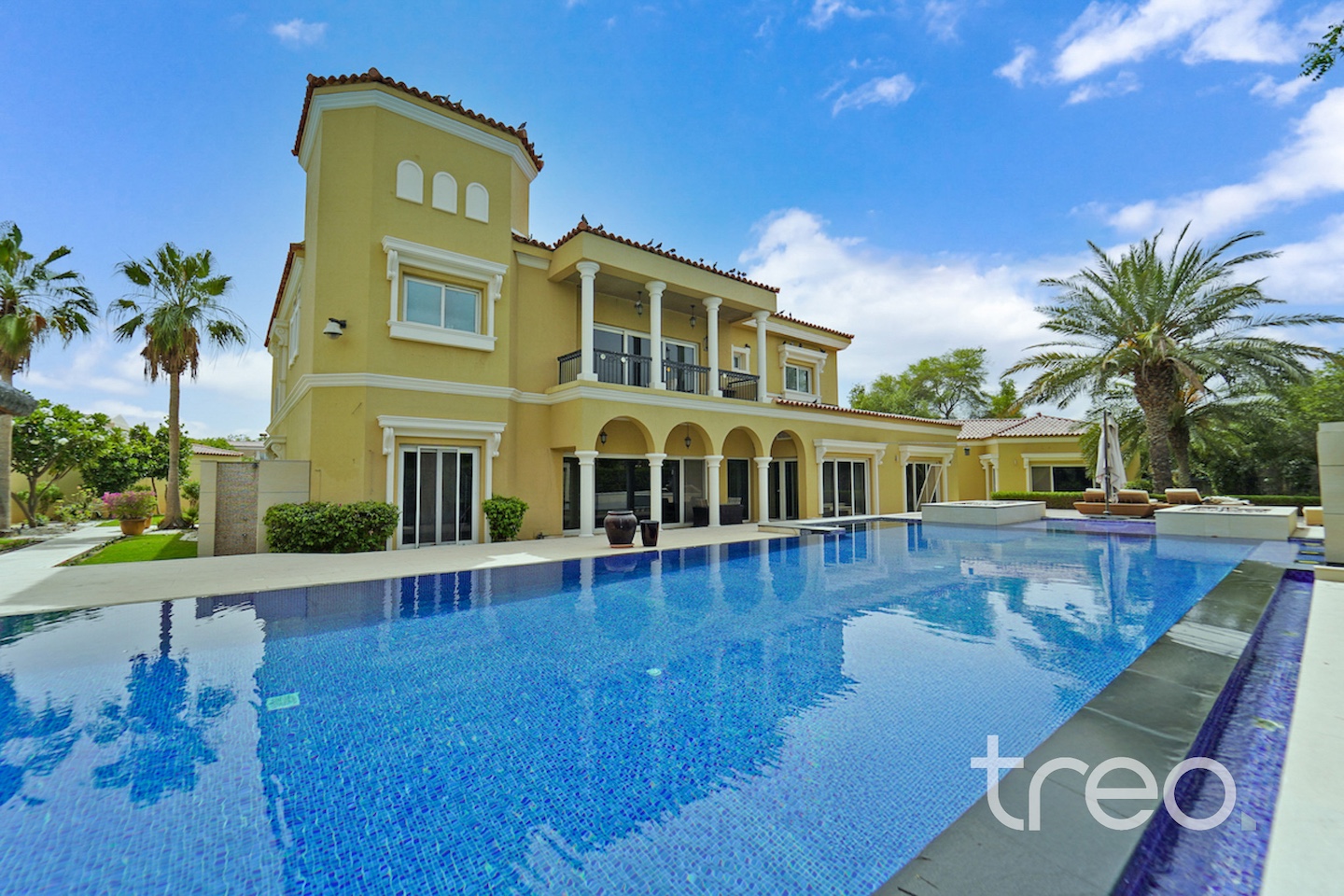 Luxurious | Extended | Pool | Park Backing