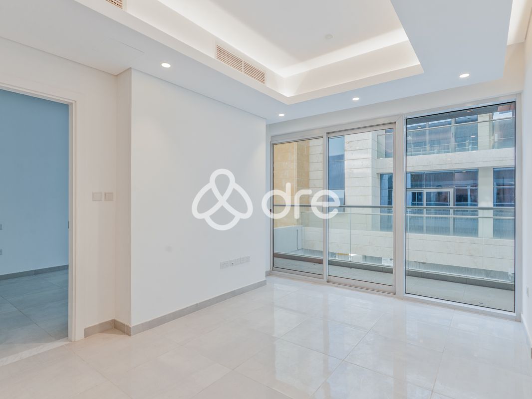 Community View | Unfurnished | Balcony