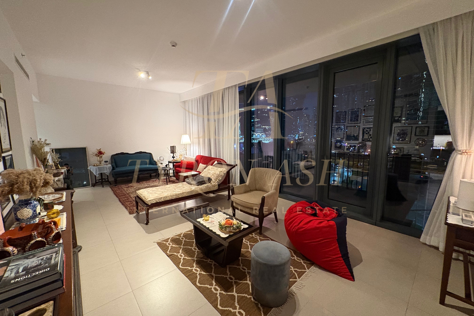 VACANT | FURNITURE OPTIONAL | SPACIOUS