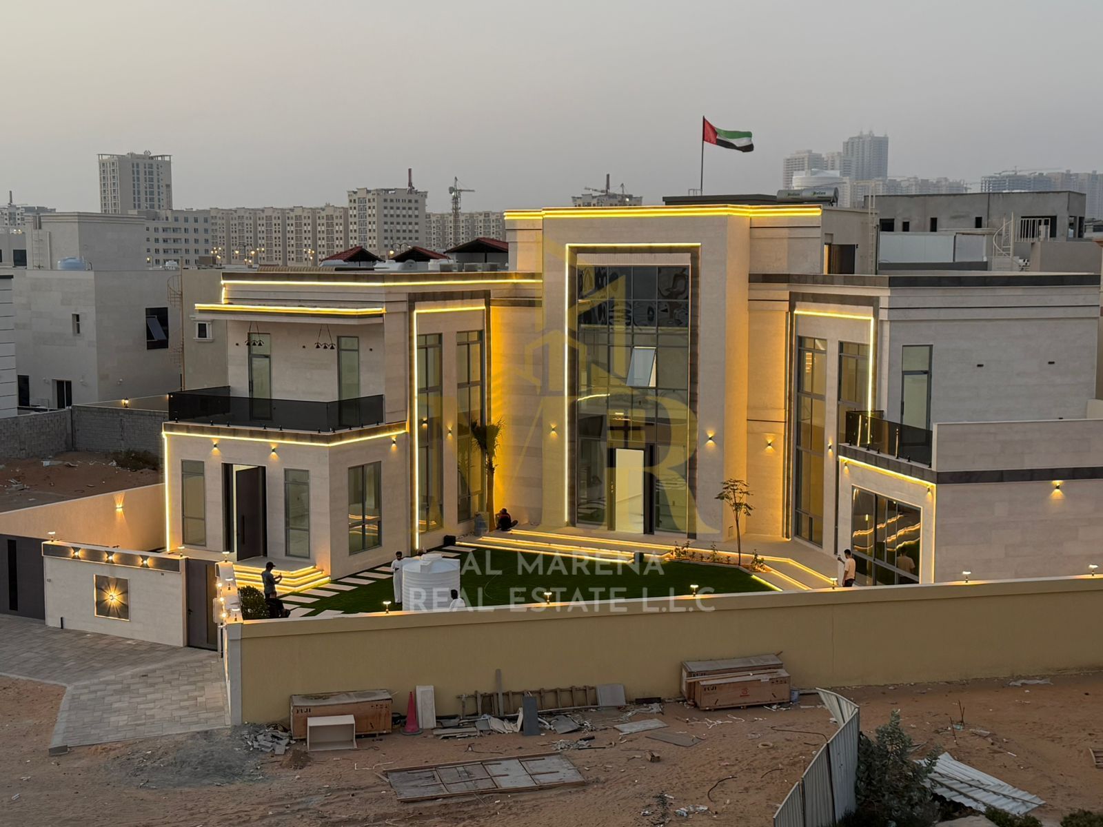 A villa with all electricity, water and air conditioning fees included, on the main street, ready to move in, in the most prestigious areas of Ajman.