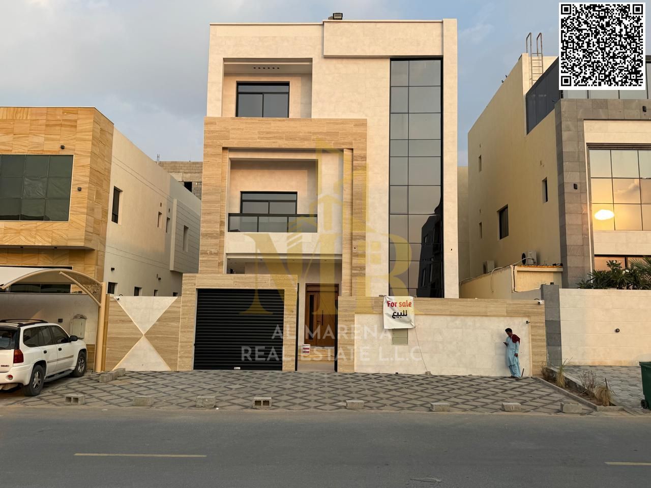 Luxury villa for sale in Al Yasmin, 7 master bedrooms, high-end finishing, exceptional opportunity for living and investment, price includes electrici