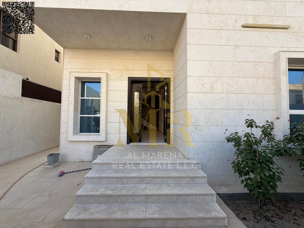 A villa with all electricity, water and air conditioning fees included, on the main street, ready to move in, in the most prestigious areas of Ajman.