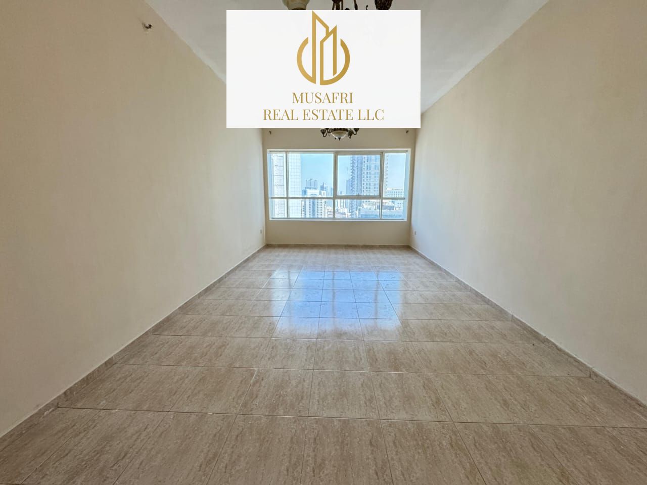 LAVISH 1BHK//WITH CHILLER AC FREE//WITH GYM POOL FREE//FAMILY BUILDING//LIVE LIFE//PRIME LOCATION//