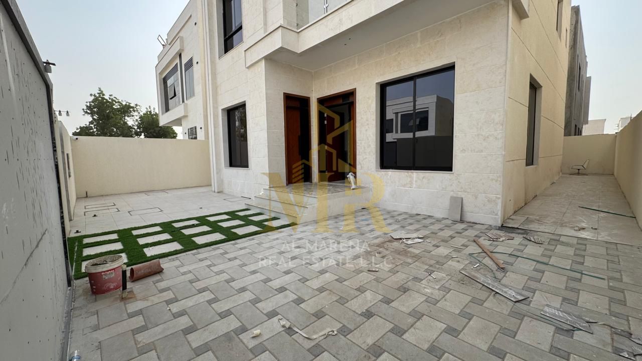 Premium Villa in Al Hiliu 2 | 3014 Sqft | 4 Master Bedrooms | Majlis & Two Halls | Registration Included