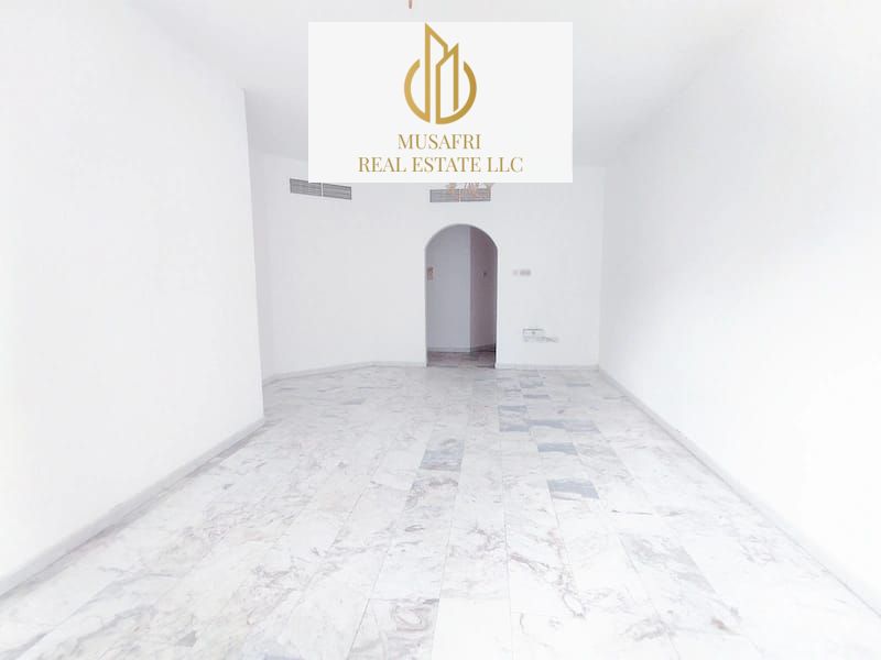 SPACIOUS 3bhk //FAMILY BUILDING//LIVE LIFE//PRIME LOCATION//CLOSE TO DUBAI BORDER//
