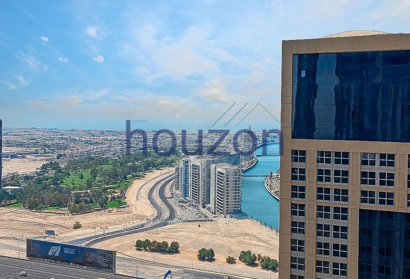 Spacious 4BR + Maid | Canal + Sea | Prime Location