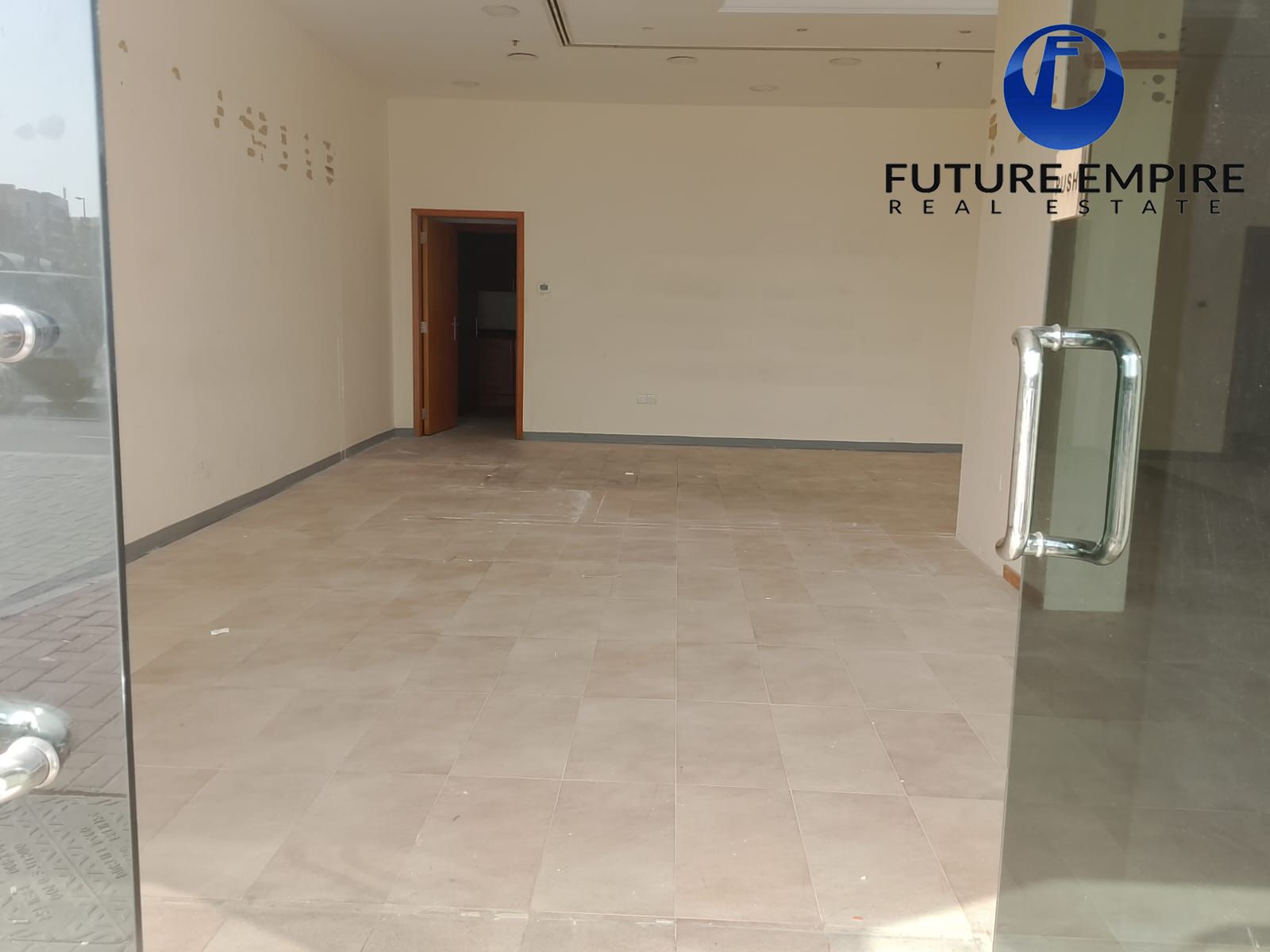 Fitted Shop |Kitchen or Washroom Storage Area |Main Road