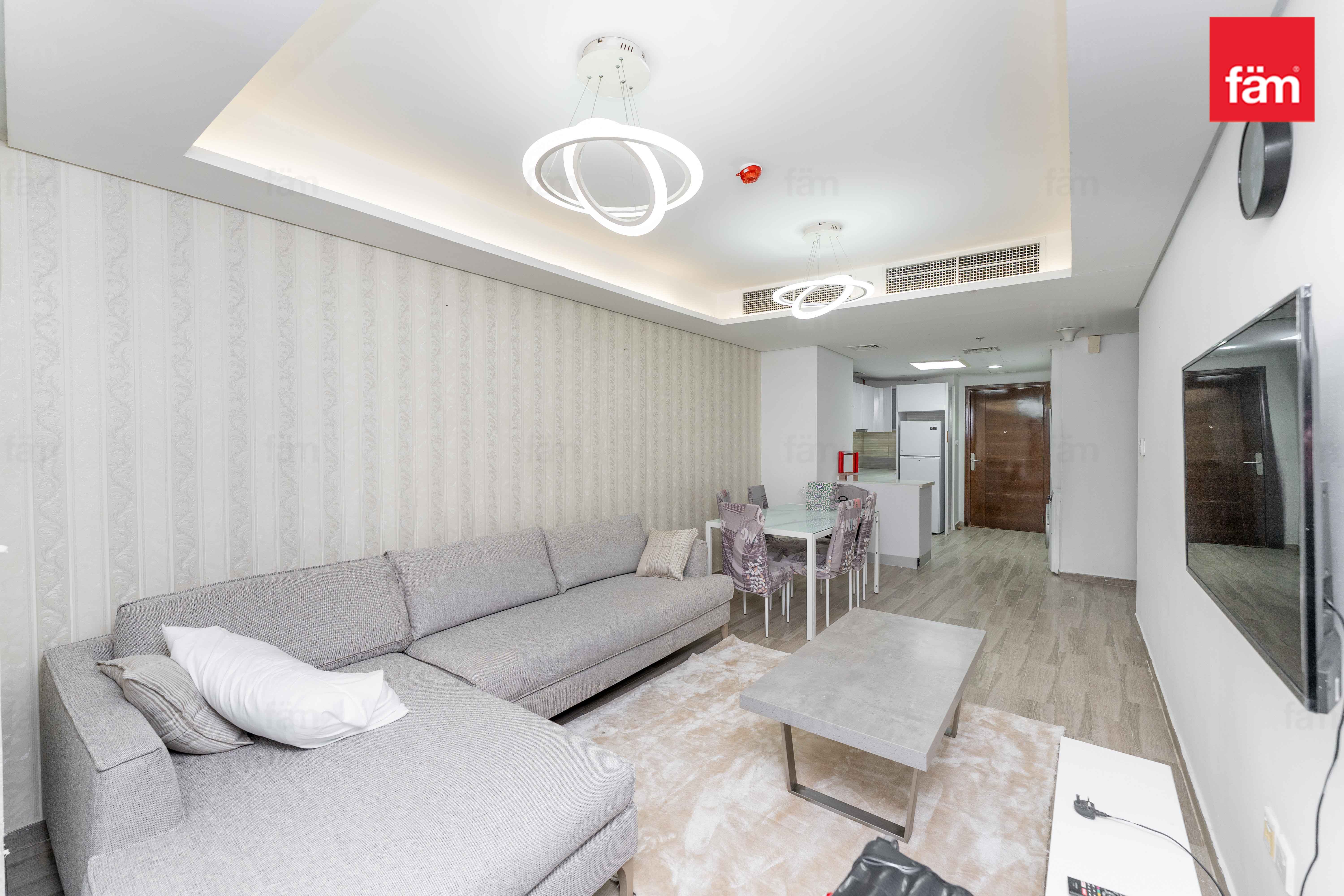Fully Furnished I Chiller Free I Big Layout