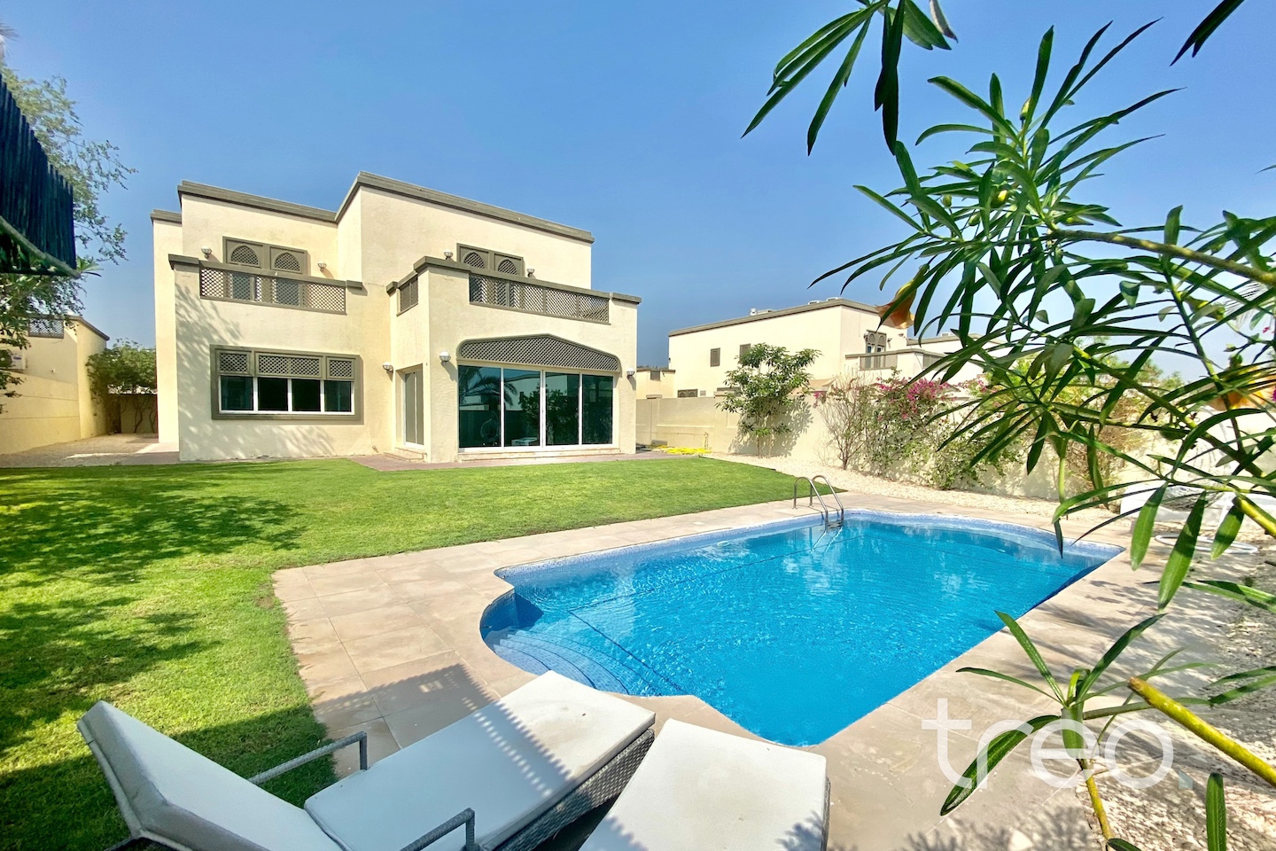 4 Bed Large | Extended | April | Internal