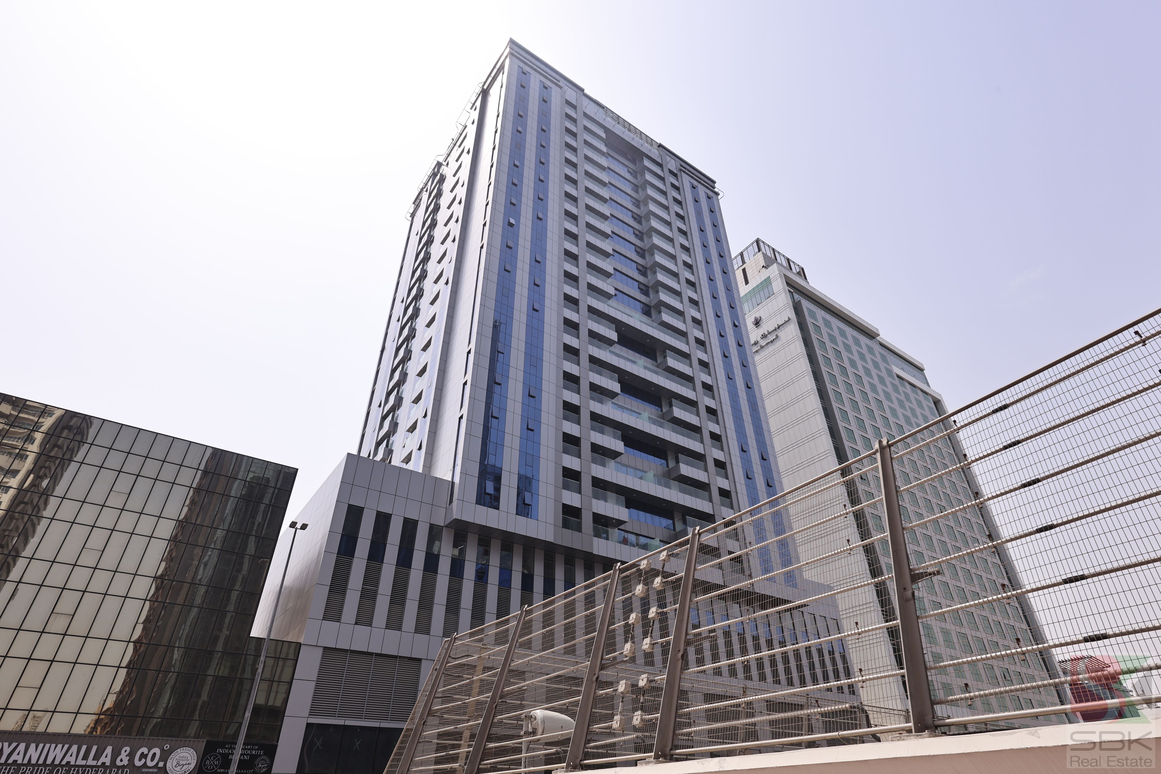 Spacious 2 bhk family apartment available