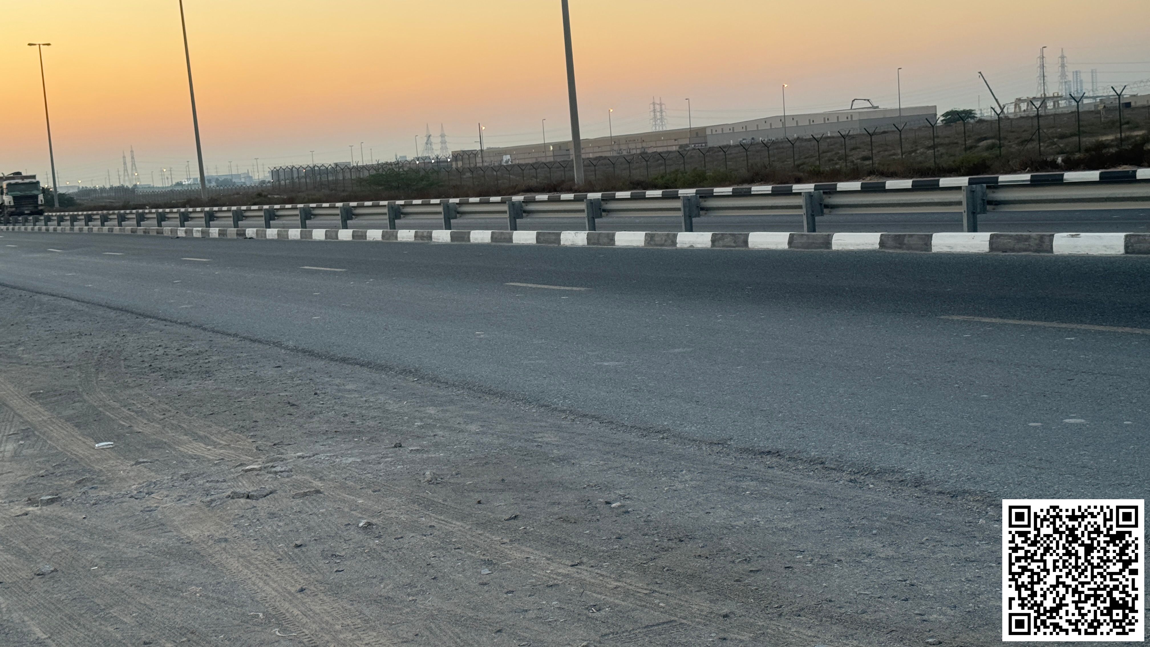 MAIN ROAD COMMERCIAL RESIDENTIAL GROUND +2 PERMISSION PLOT AVAILABLE FOR SALE ON HAMRIYA MAIN ROAD JURF INDUSTRIAL AREA 2