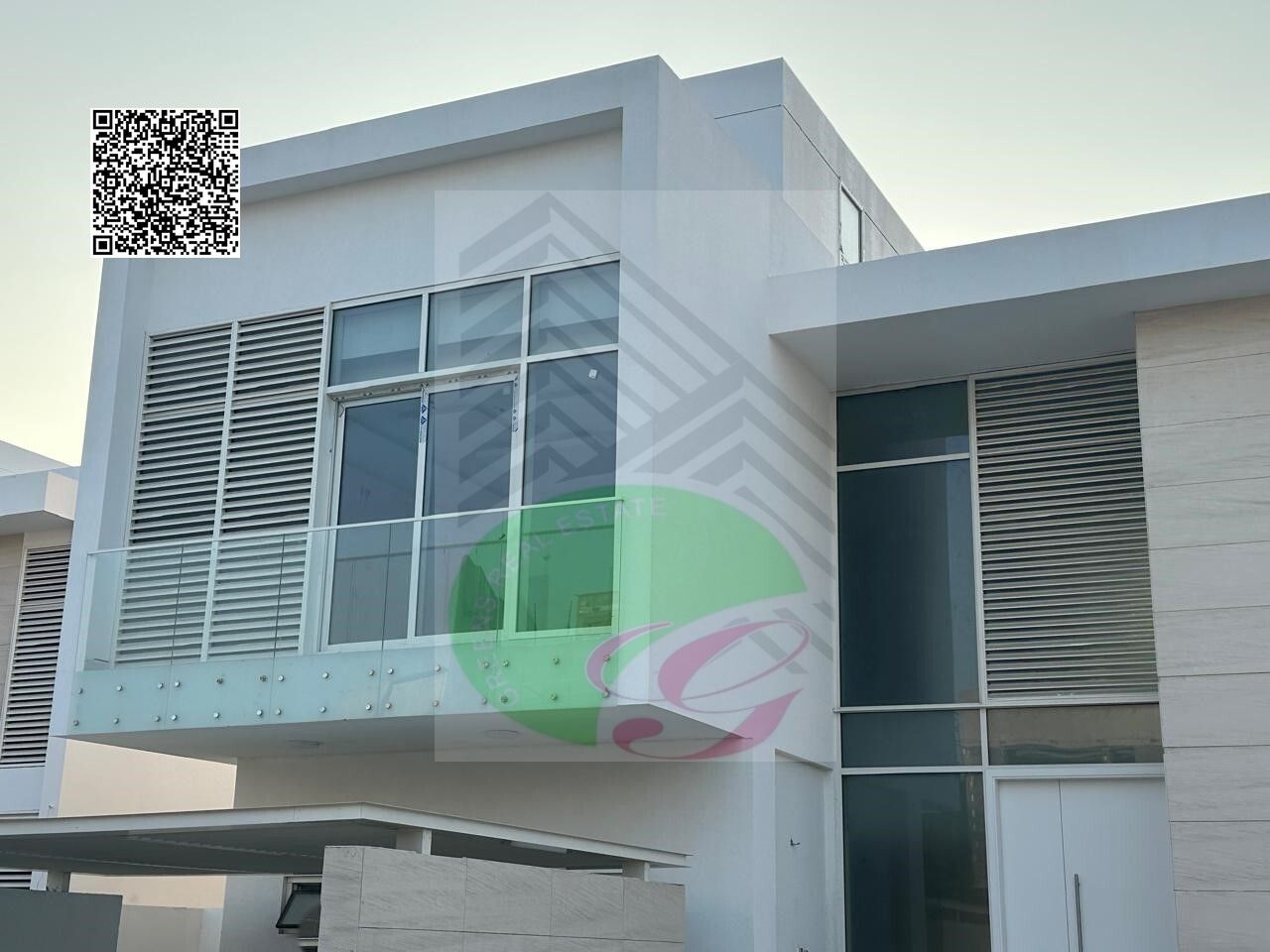 Luxury Life Style Near The Golf Cross | Free Hold
