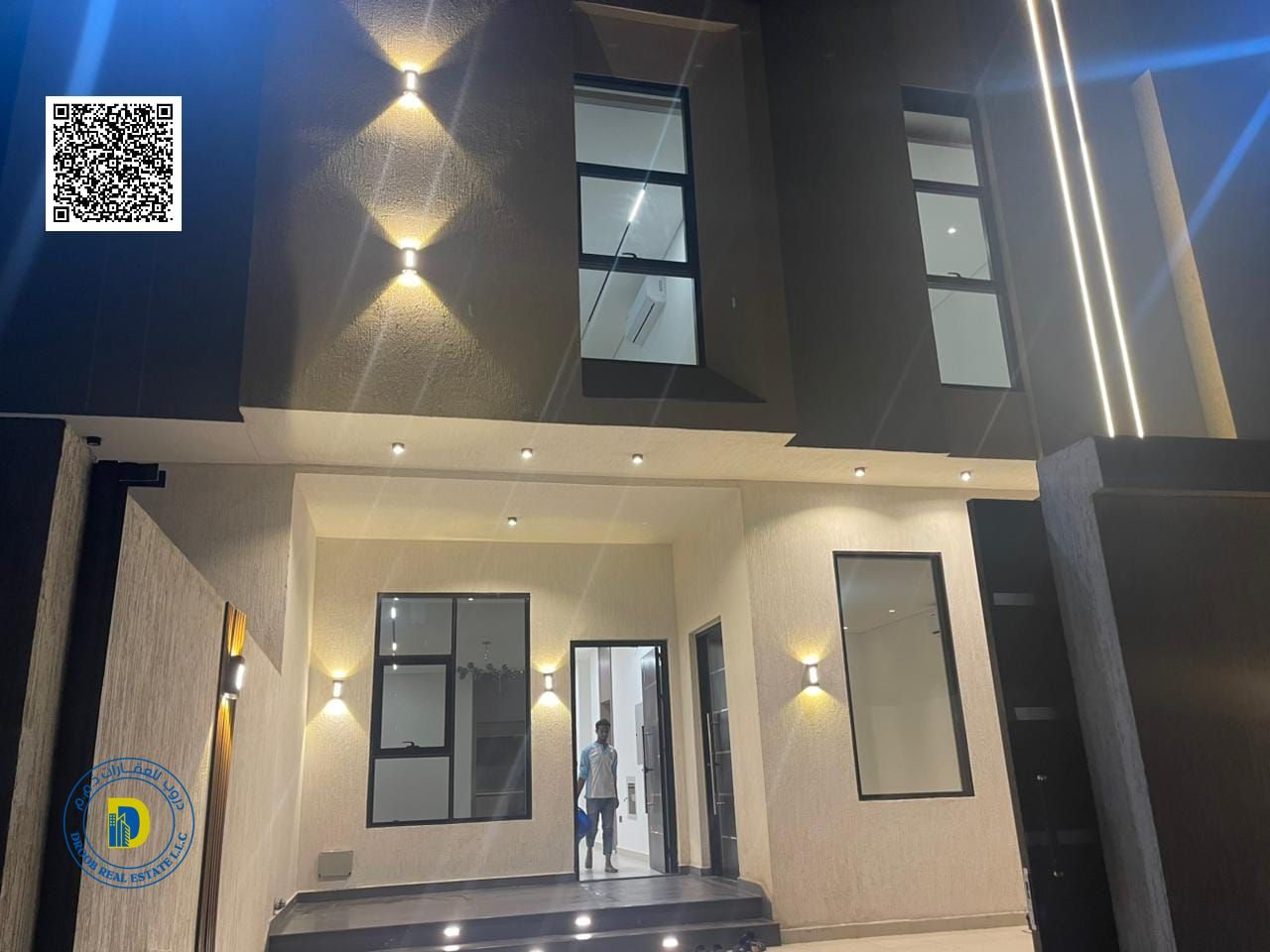 Strategically located in Al-Haliou area, a luxurious 4-bedroom villa on a main street.