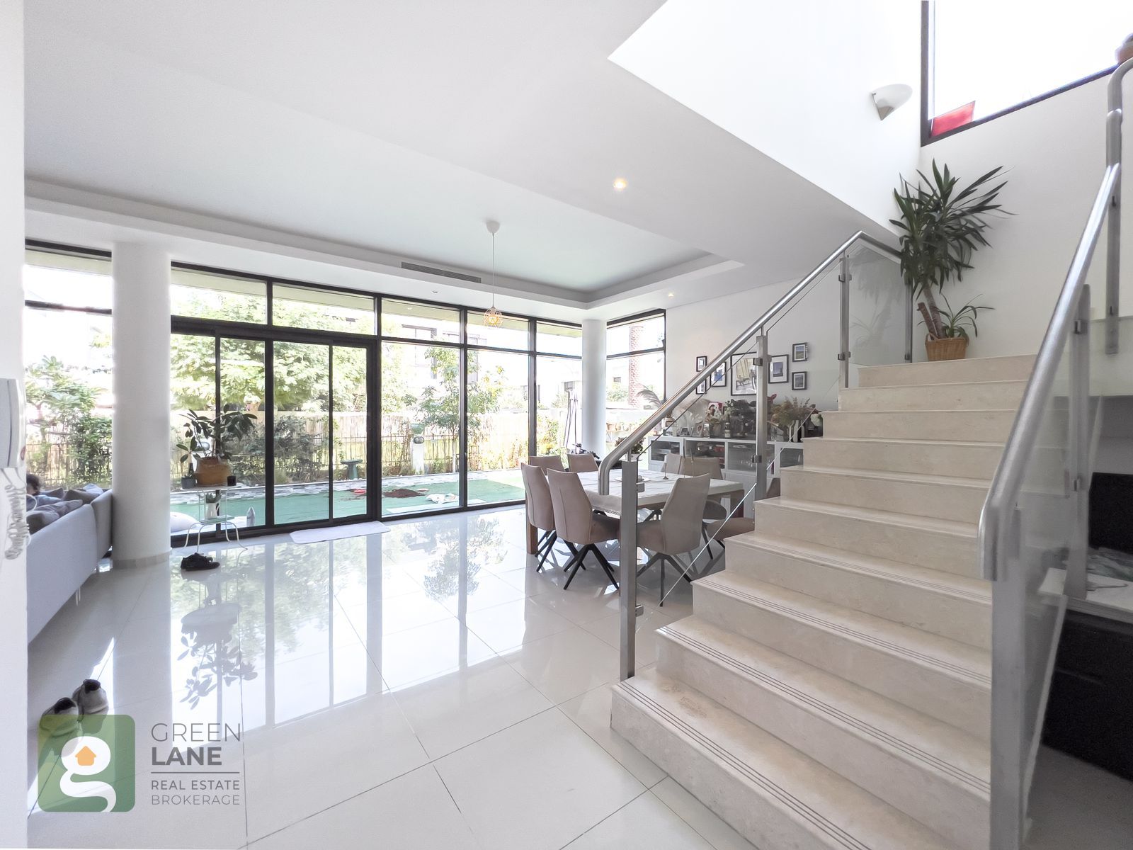 Luxury 5 Bedroom Villa + Maids | Park Access