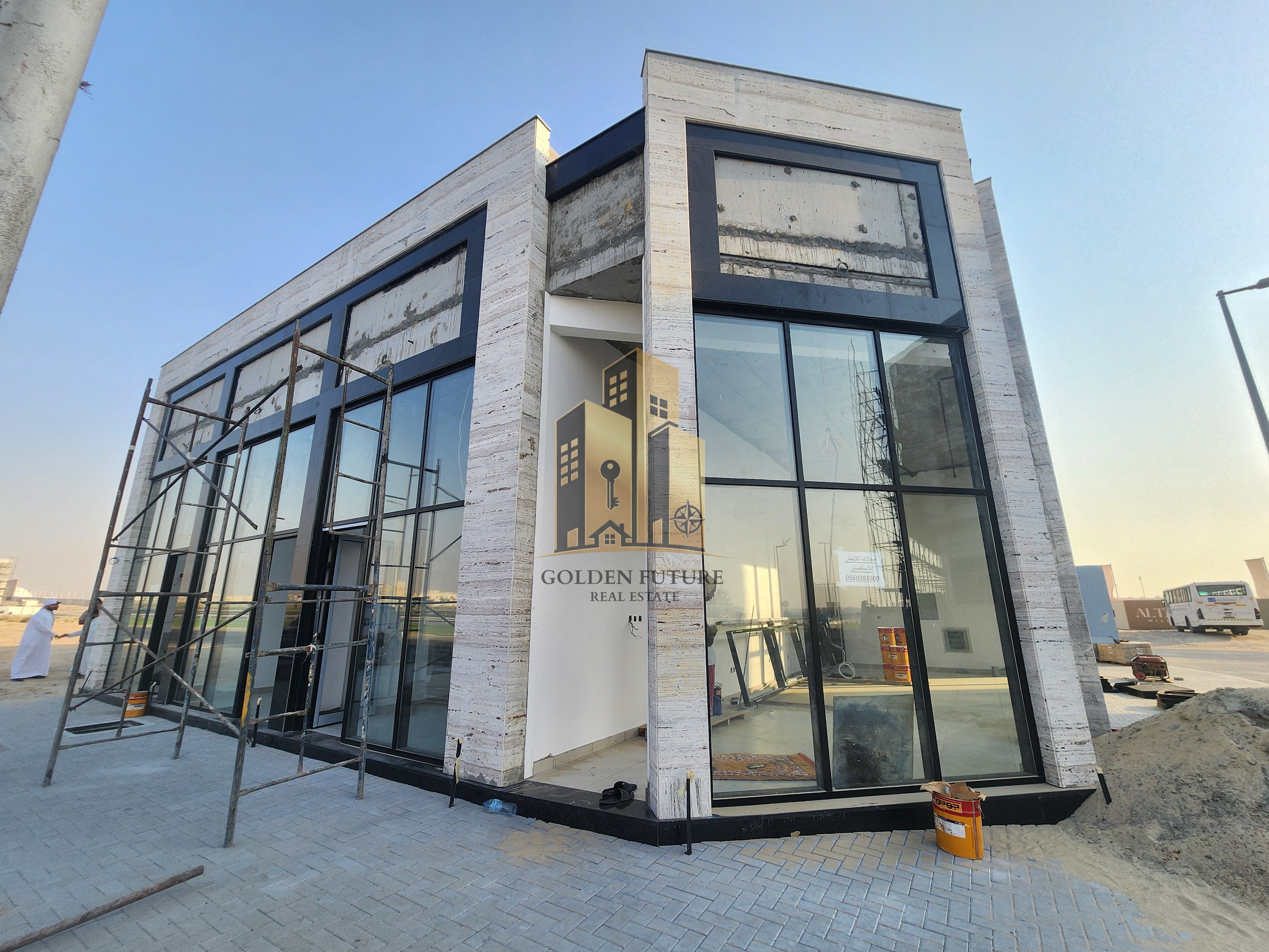 Amazing shop for new buissness at prime location with reasonable price