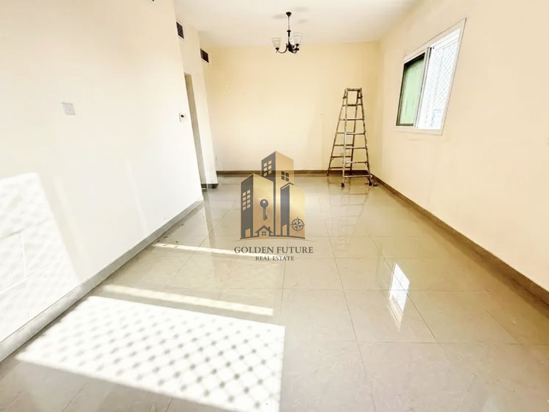 6 CHEQUES PAYMENT ~ NO DEPOSIT ~ SEPARATE KITCHEN ~ FREE SAND PARKING