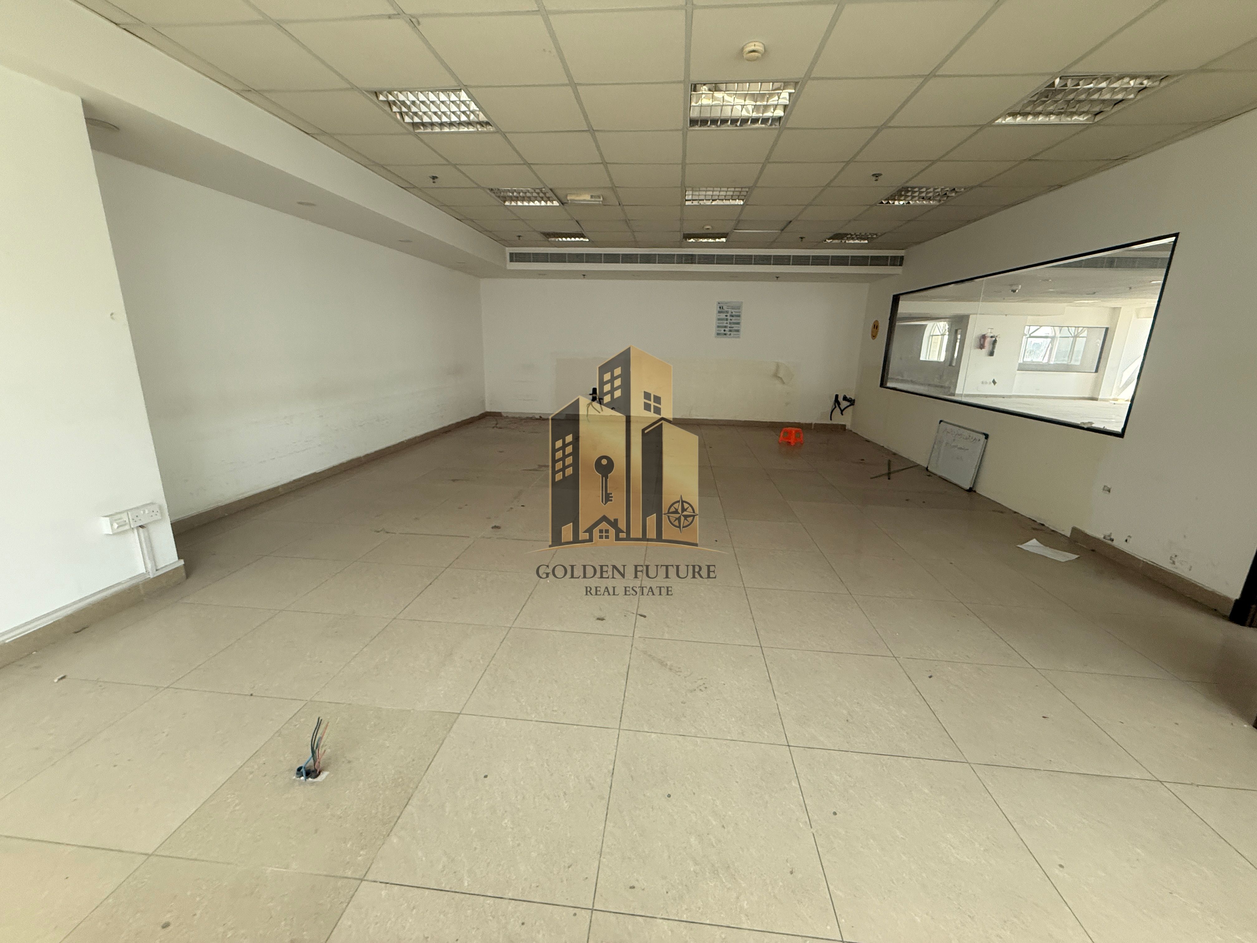 Office for rent in Muwilah commercial