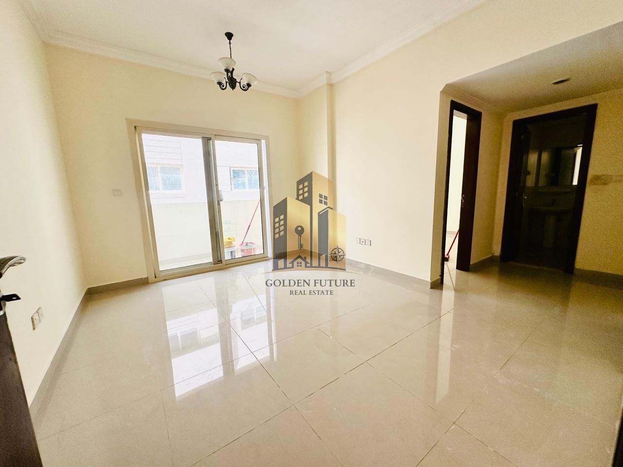 Today big offer luxury apartment with balcony new muwilah _ready to move