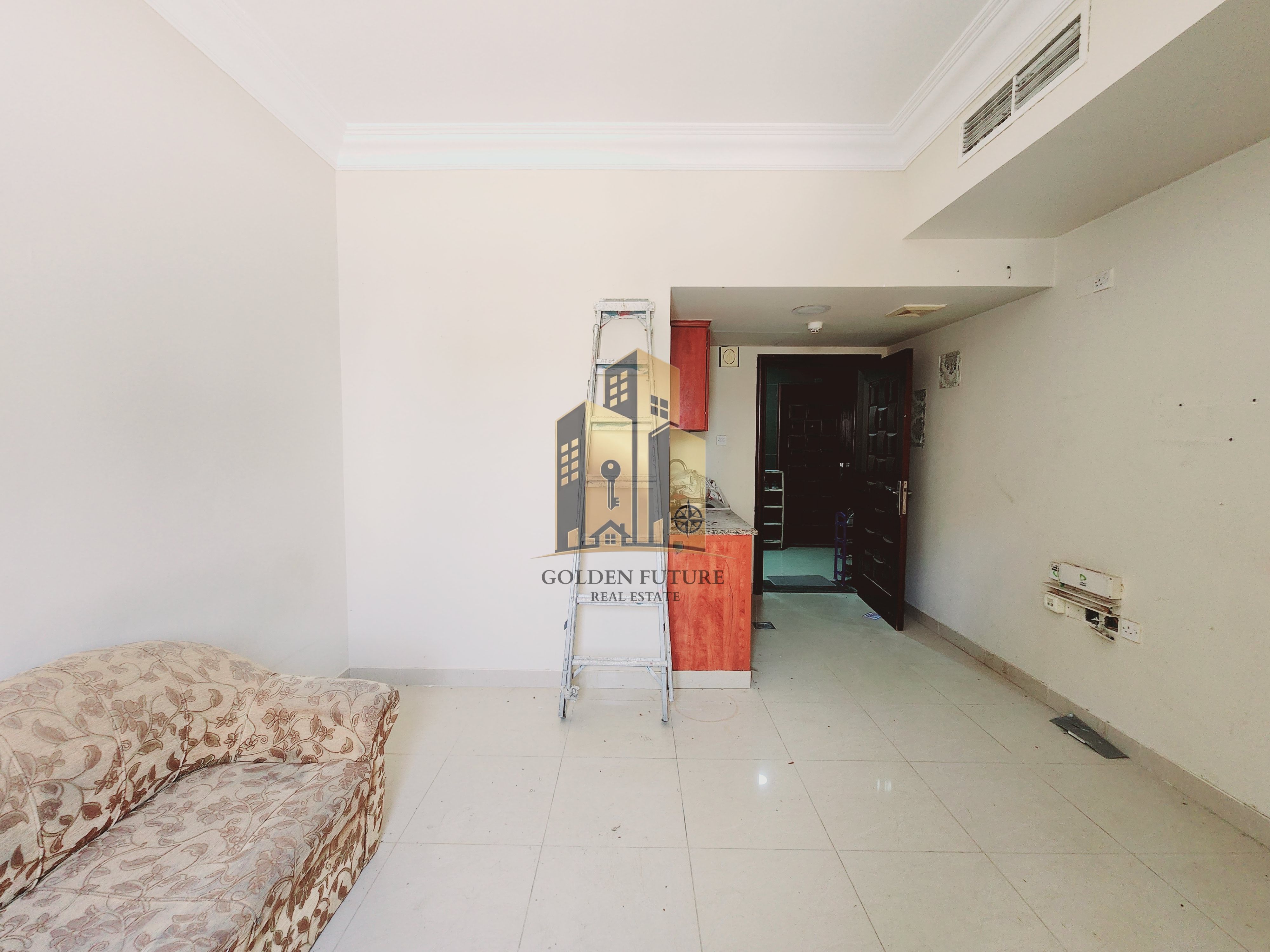 FAMILY STUDIO FIRE STATION ROAD NEAR BUS STATION FREE SAND PARKING