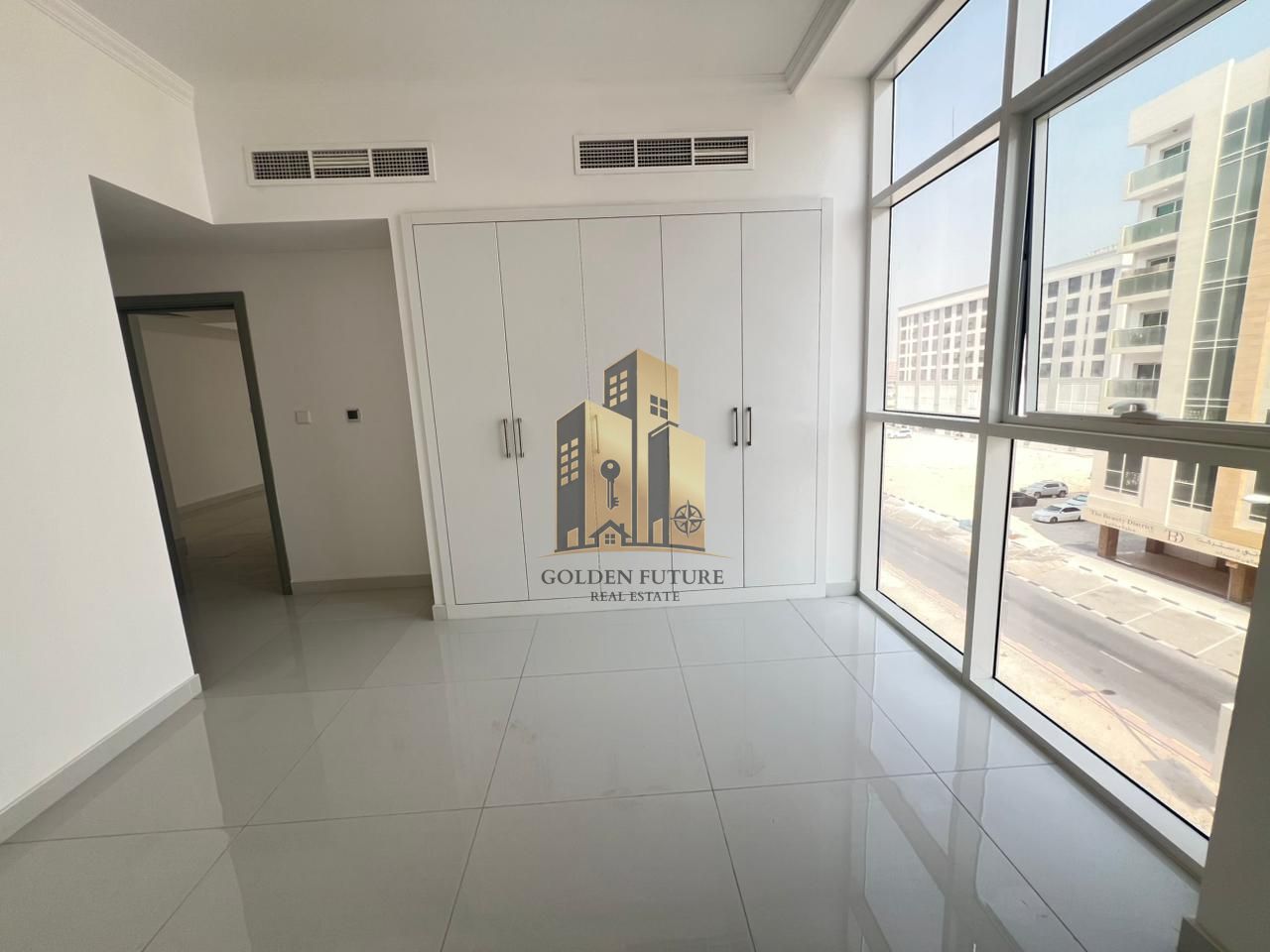 BRAND NEW BUILDING 2-BHK SCHOOL ZONE WITH PARKING WITH WARDROBE READY TO MOVE