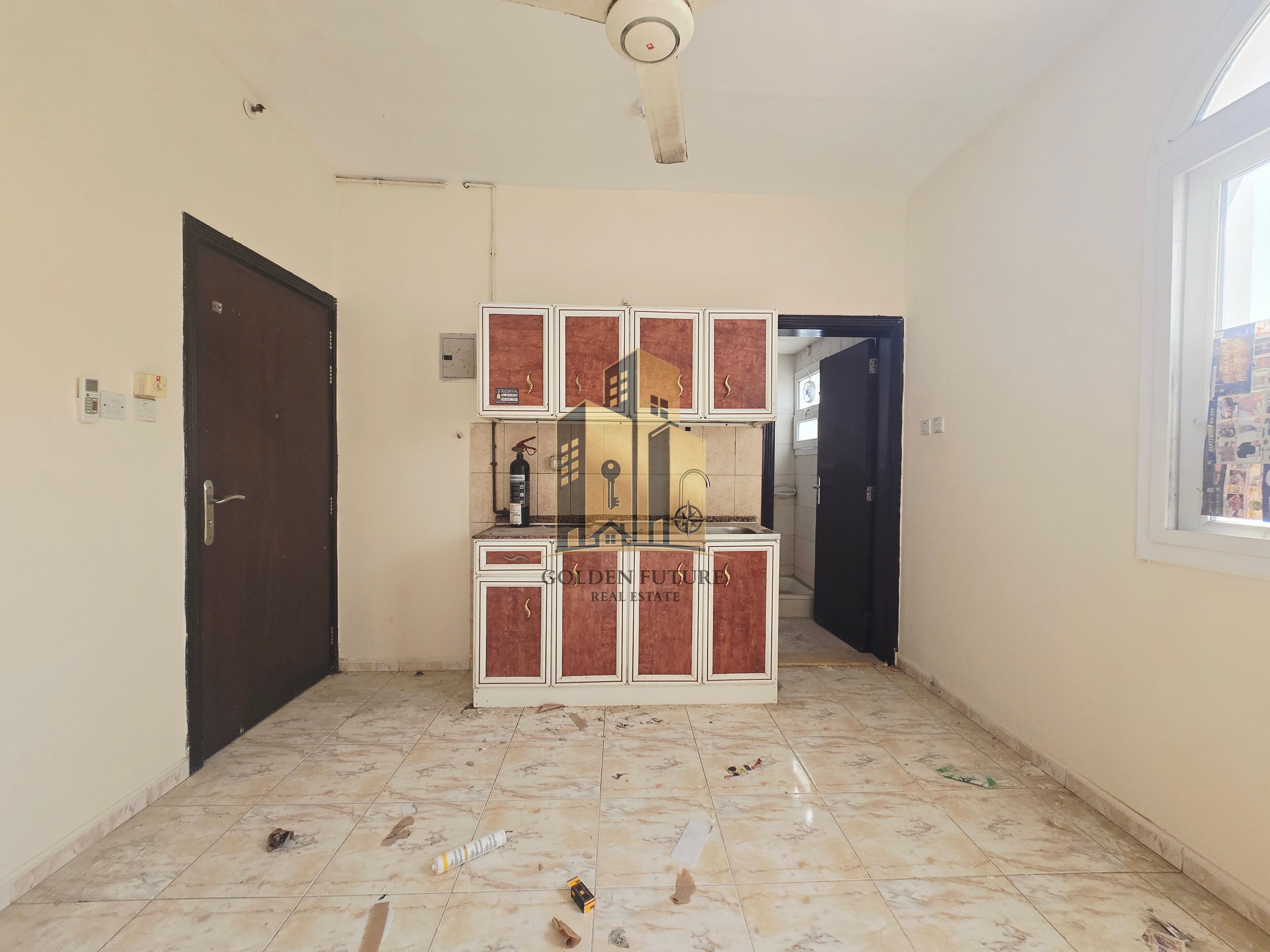 NO CASH DEPOSIT 04CHEQUES PAYMENT LAVISH AND SPACIOUS STUDIO READY TO MOVE MAINTENANCE FREE WELL DESIGN