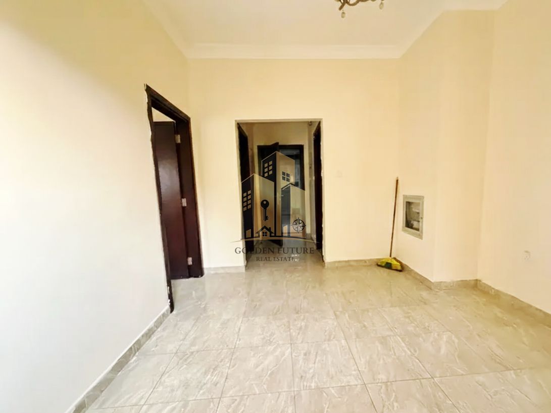 No DEPOSIT ~ 6 CHEQUE'S PAYMENT ~ NEAT & CLEAN ~ FREE SAND PARKING