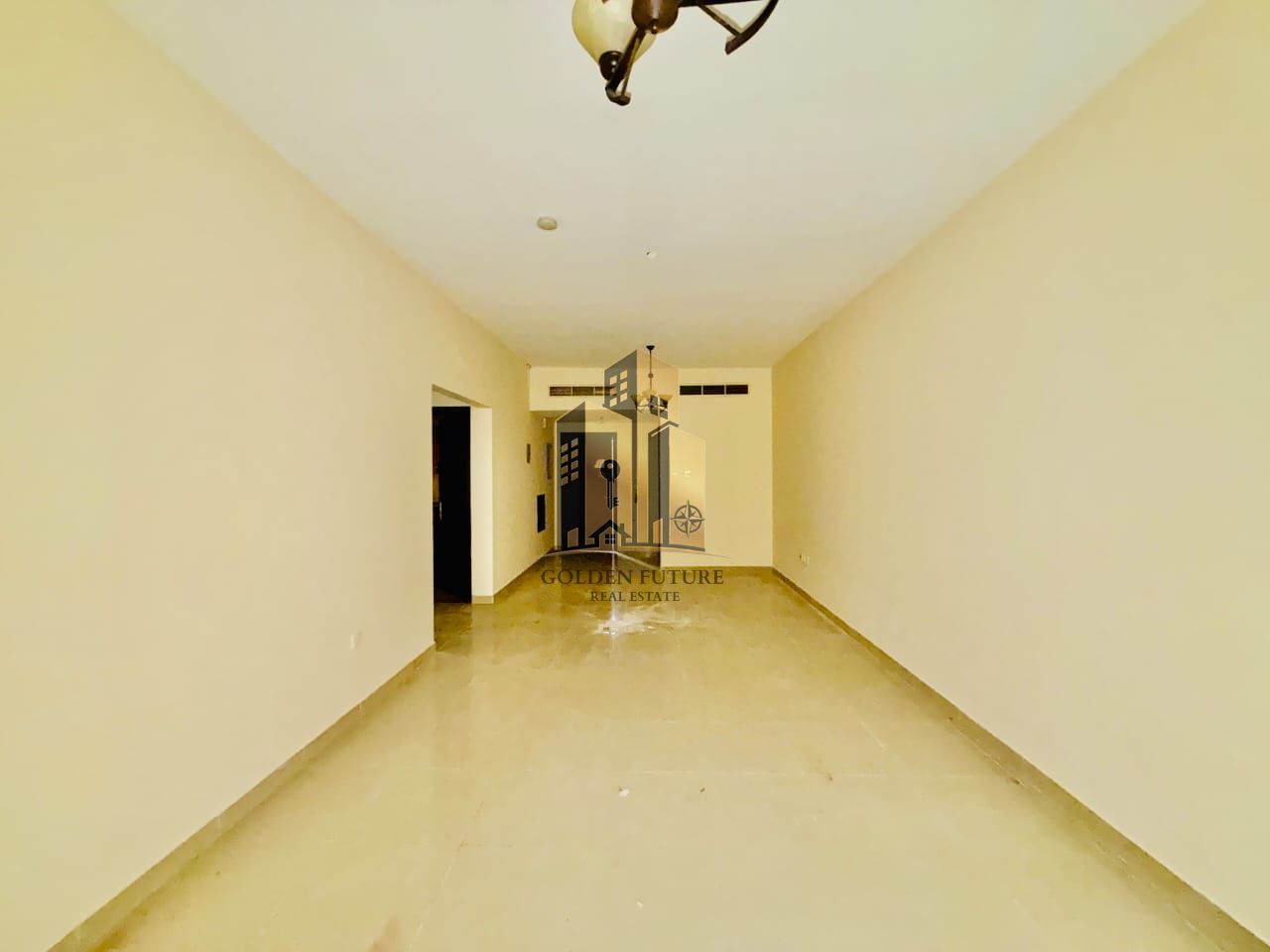15 DAYS FREE ~ 6 CHEQUE PAYMENT ~ WARDROBE ~ COVERED PARKING