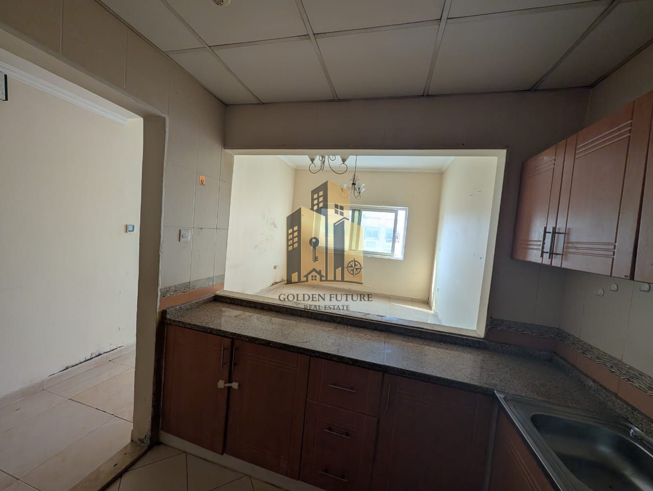 FAMILY STUDIO APARTMENT FOR RENT WITH SEPRATE KITCHEN FRONT OF SAFARI MALL.