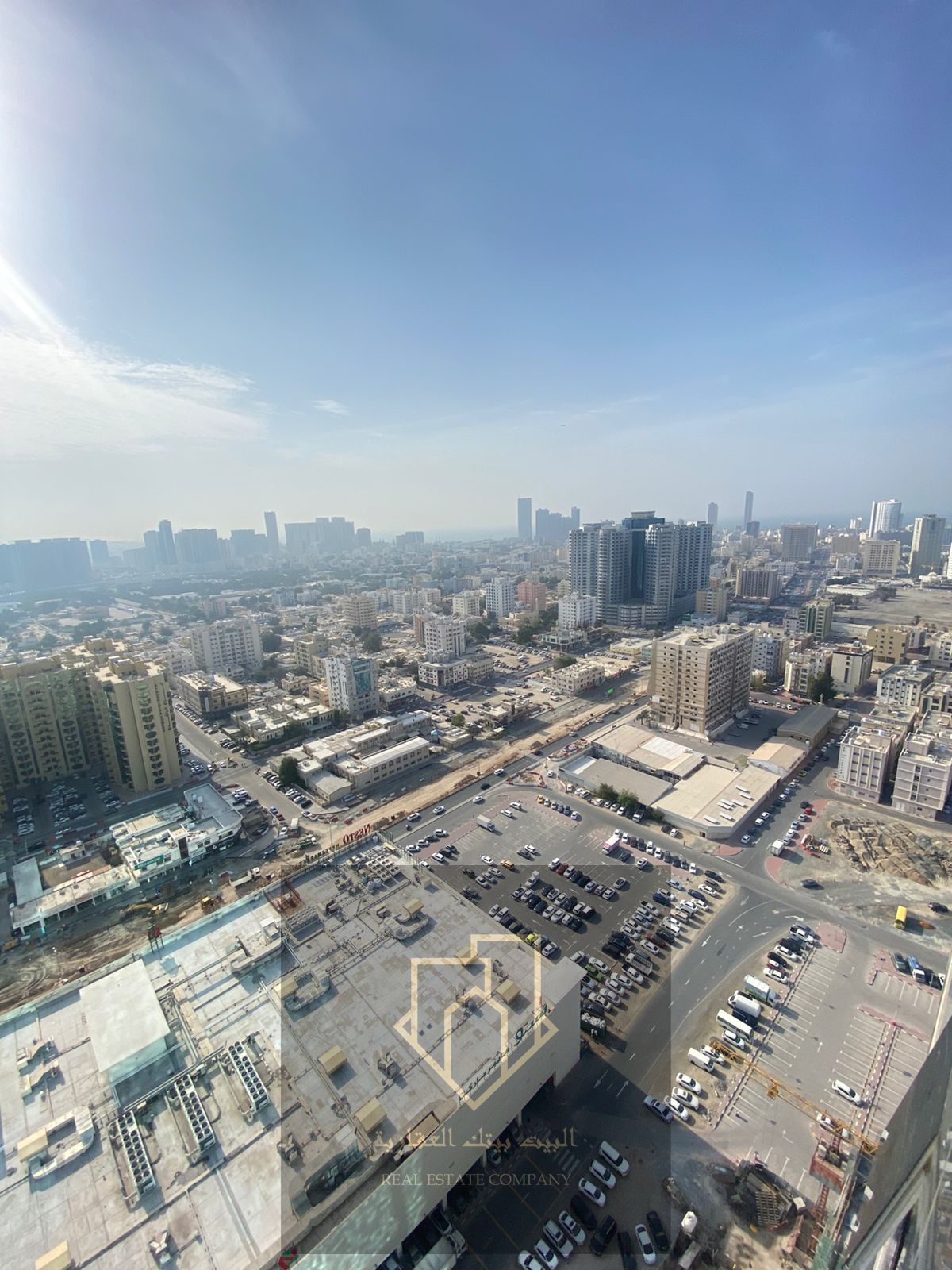 A unique opportunity to own a one-bedroom apartment in a well-known residential tower.