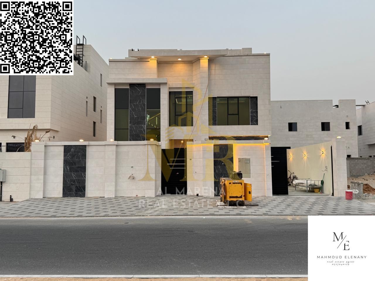 Villa with a swimming pool, price includes registration, ownership, electricity, and water fees, located on the main street, ready to move in, freehol