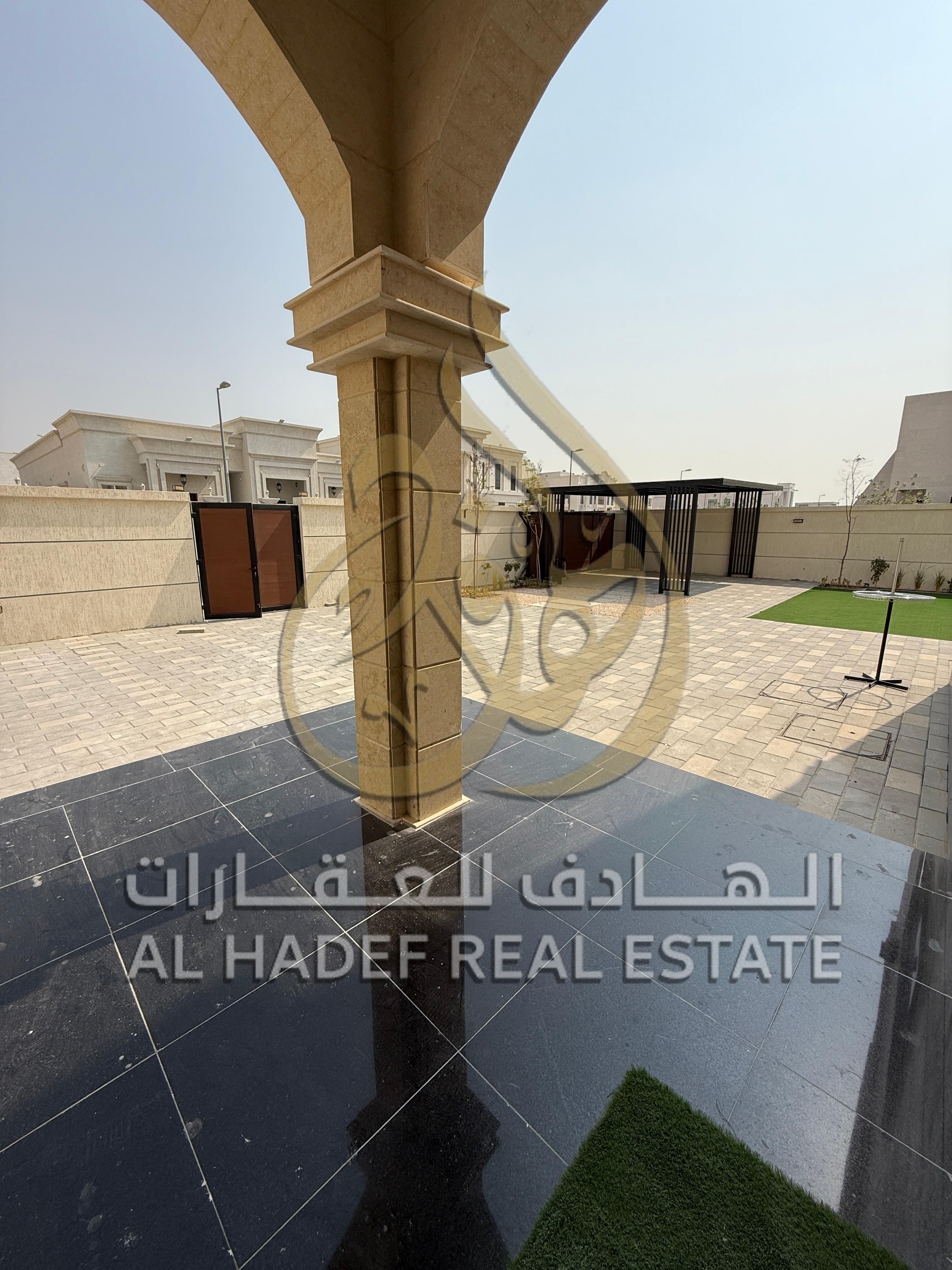 Luxury Villa for Sale in Al Hoshi – Refined Living Located in Al Hoshi, within the Emirate of Sharjah, this villa represents a rare blend of archi