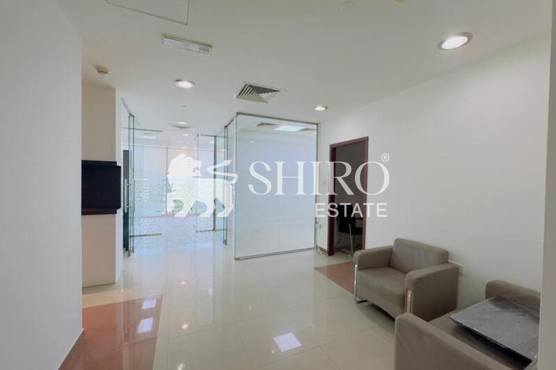 Next to Metro | Vacant | Ready to Move