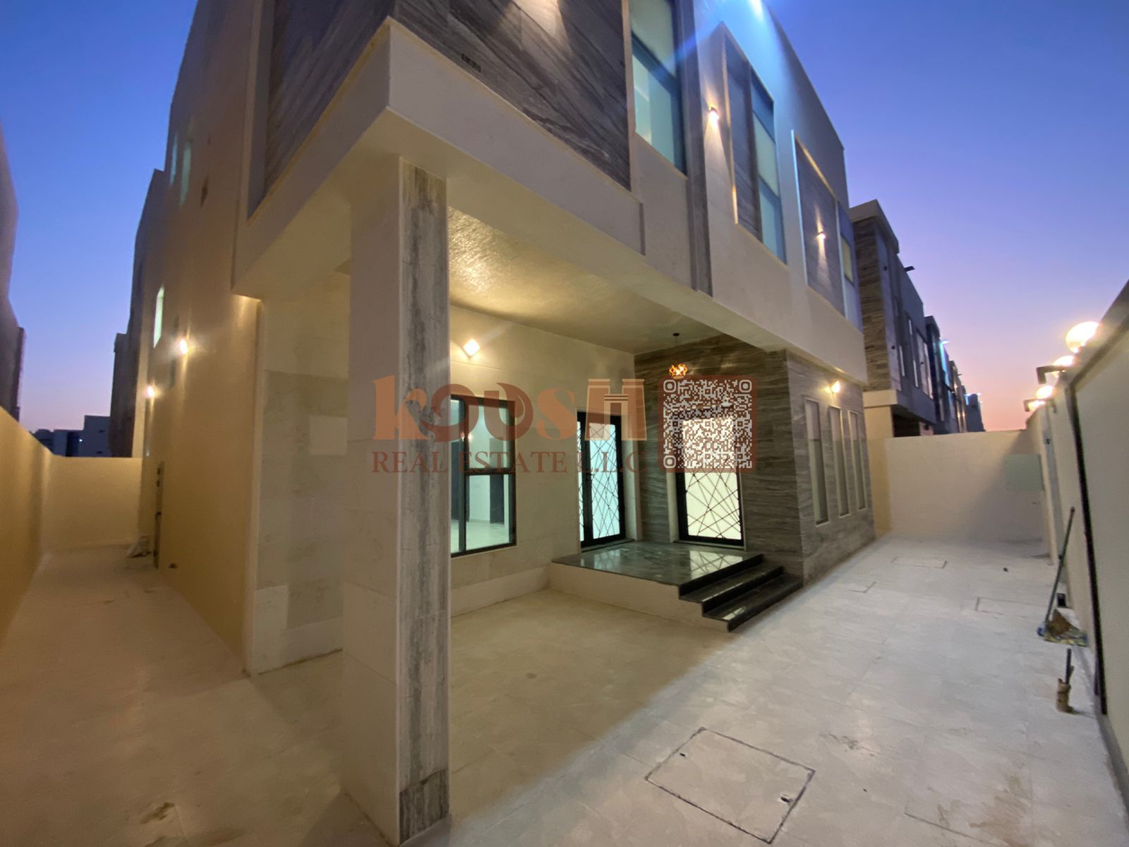 Contemporary 5-Master Villa with Roof Terrace | Al Yasmeen